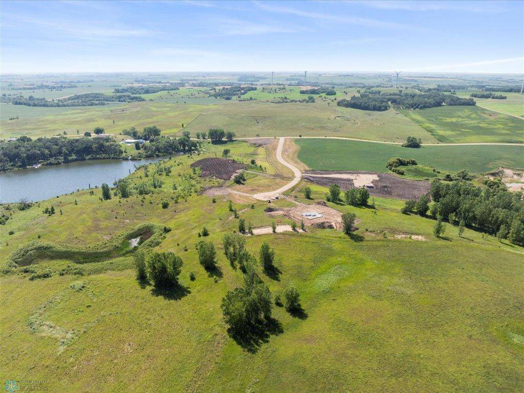 26088 154 AVE S, Barnesville, MN 56514