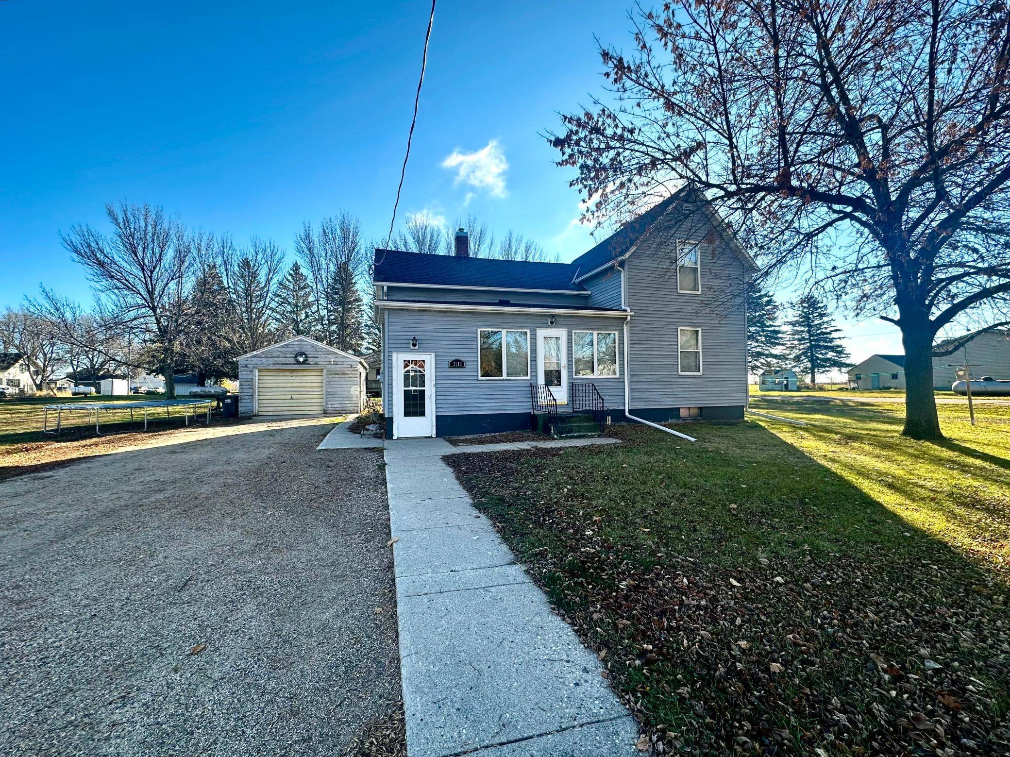 2716 Canterbury DR, Bigelow, MN 56117