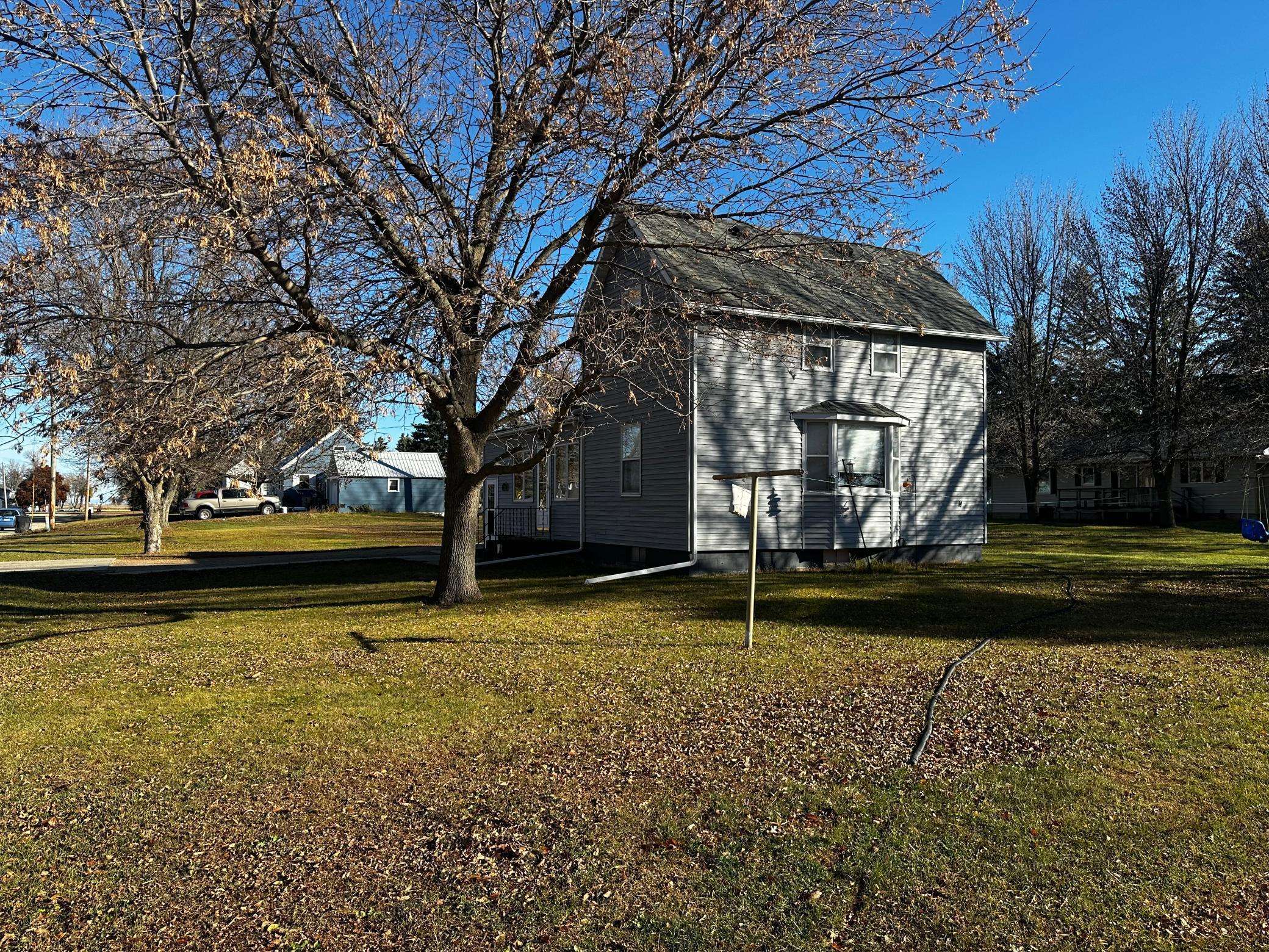 2716 Canterbury DR, Bigelow, MN 56117