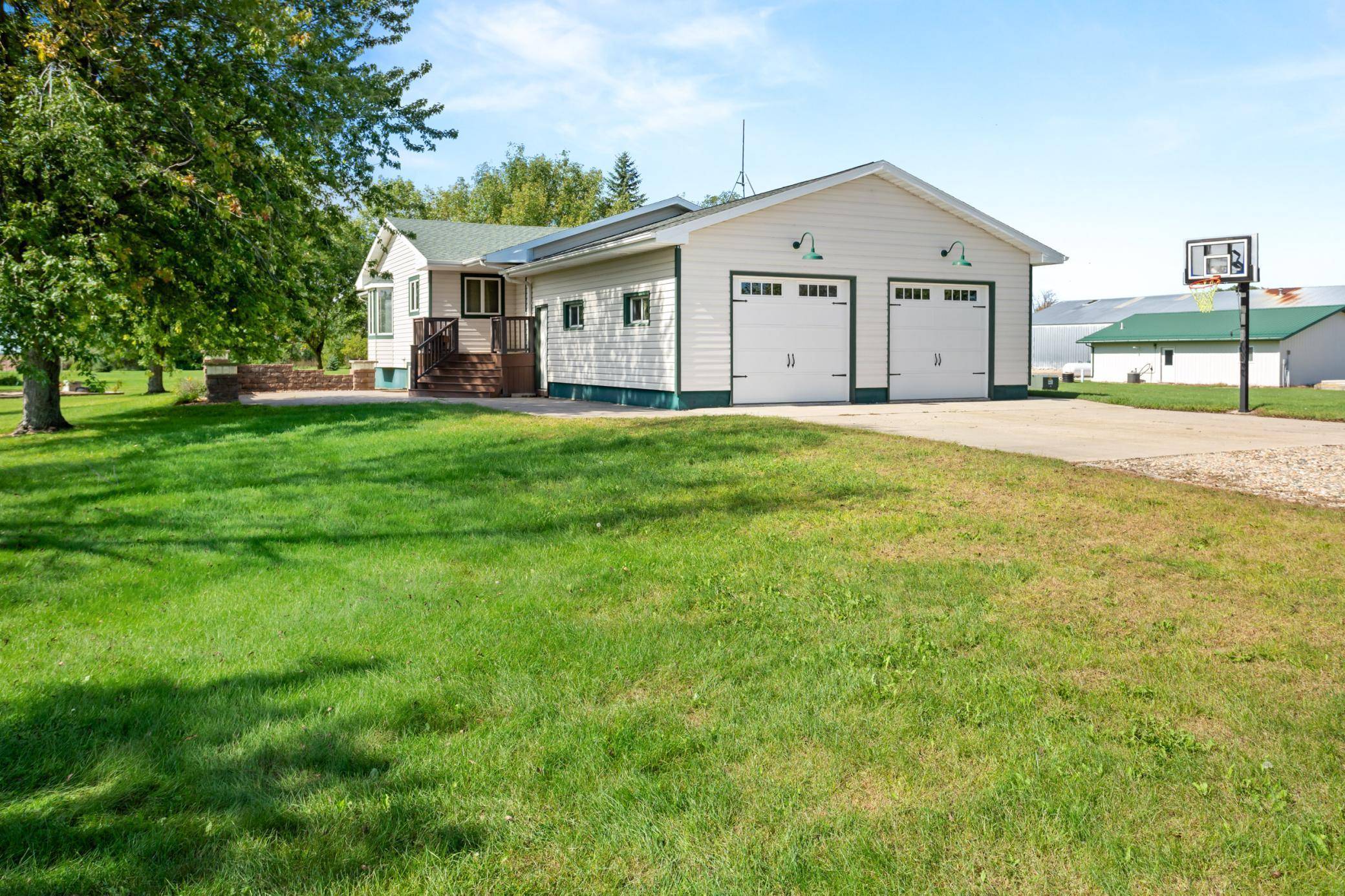 7775 750th AVE, Tintah, MN 56583
