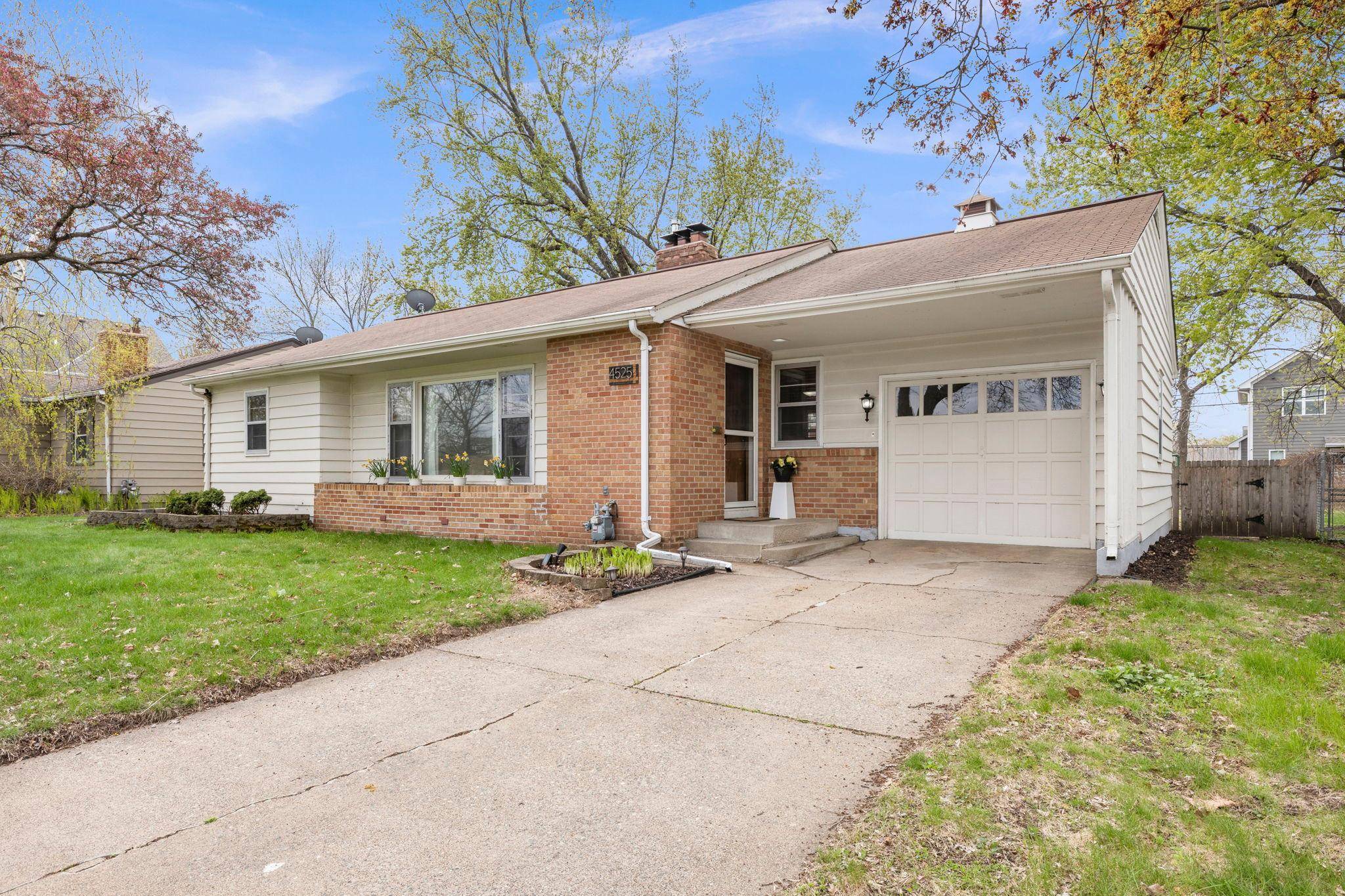 4525 Quail AVE N, Robbinsdale, MN 55422
