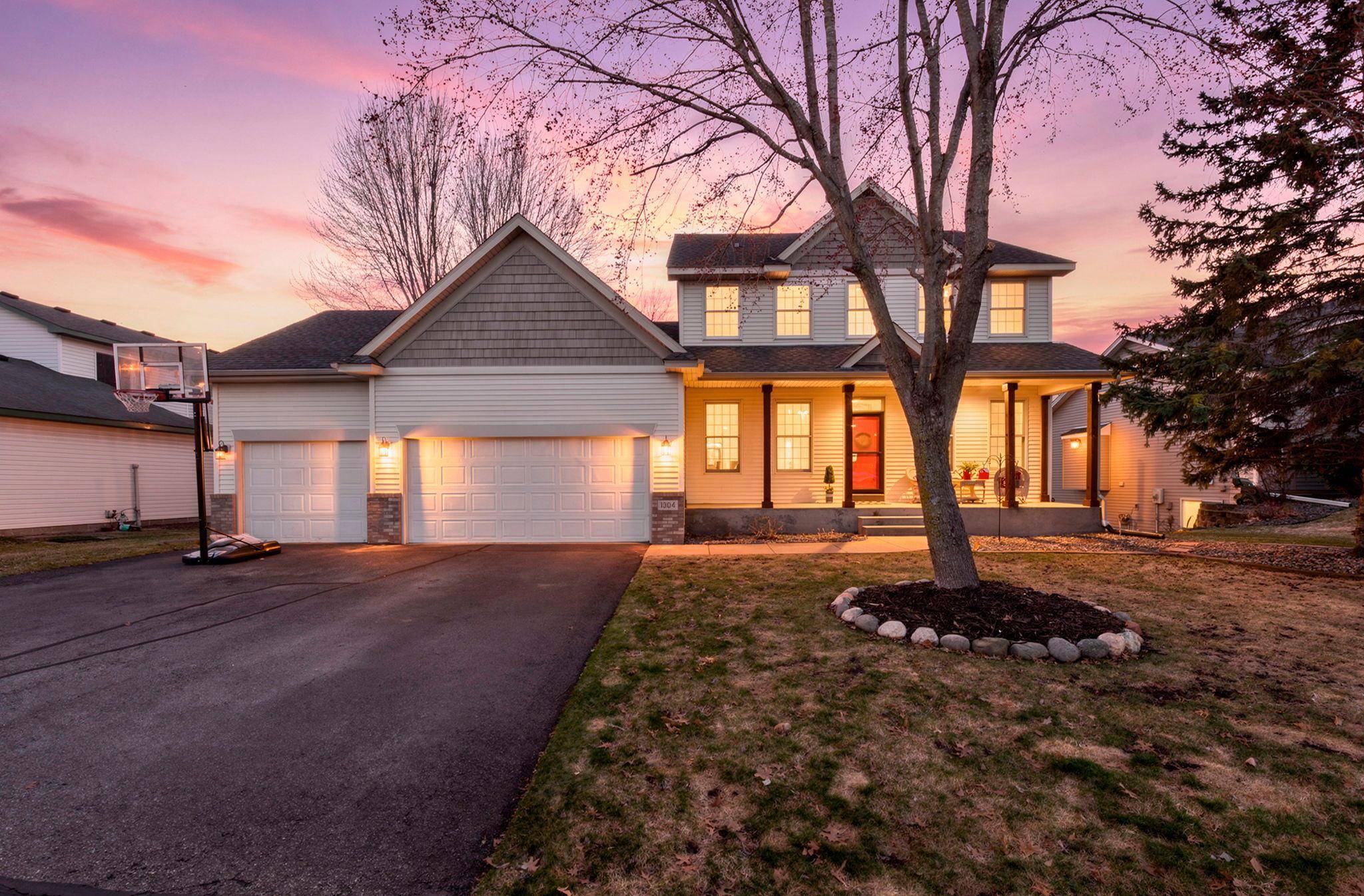 1304 155th LN NW, Andover, MN 55304