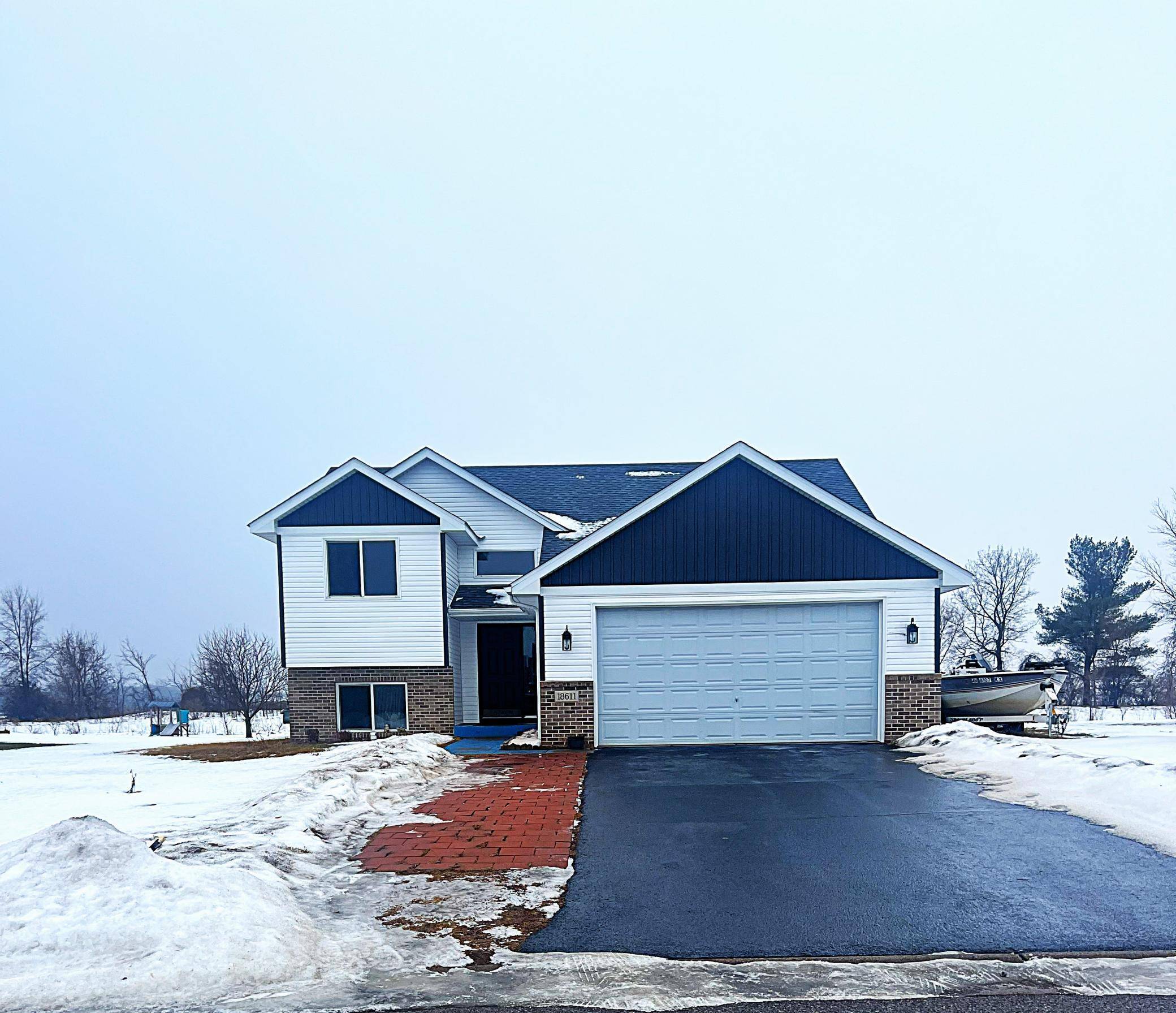 18611 Traverse LN, Big Lake, MN 55309