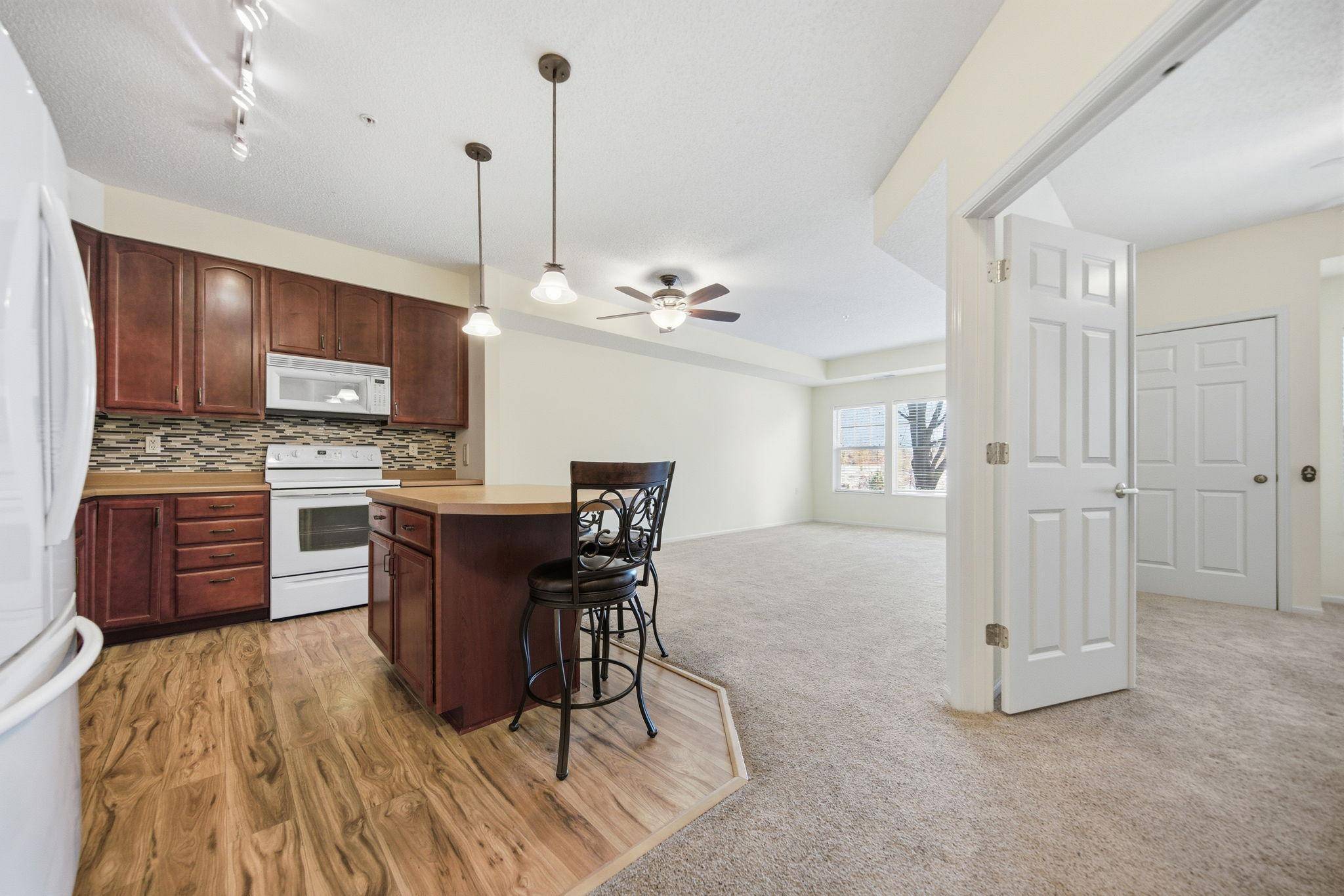 3800 85th AVE N #112, Brooklyn Park, MN 55443