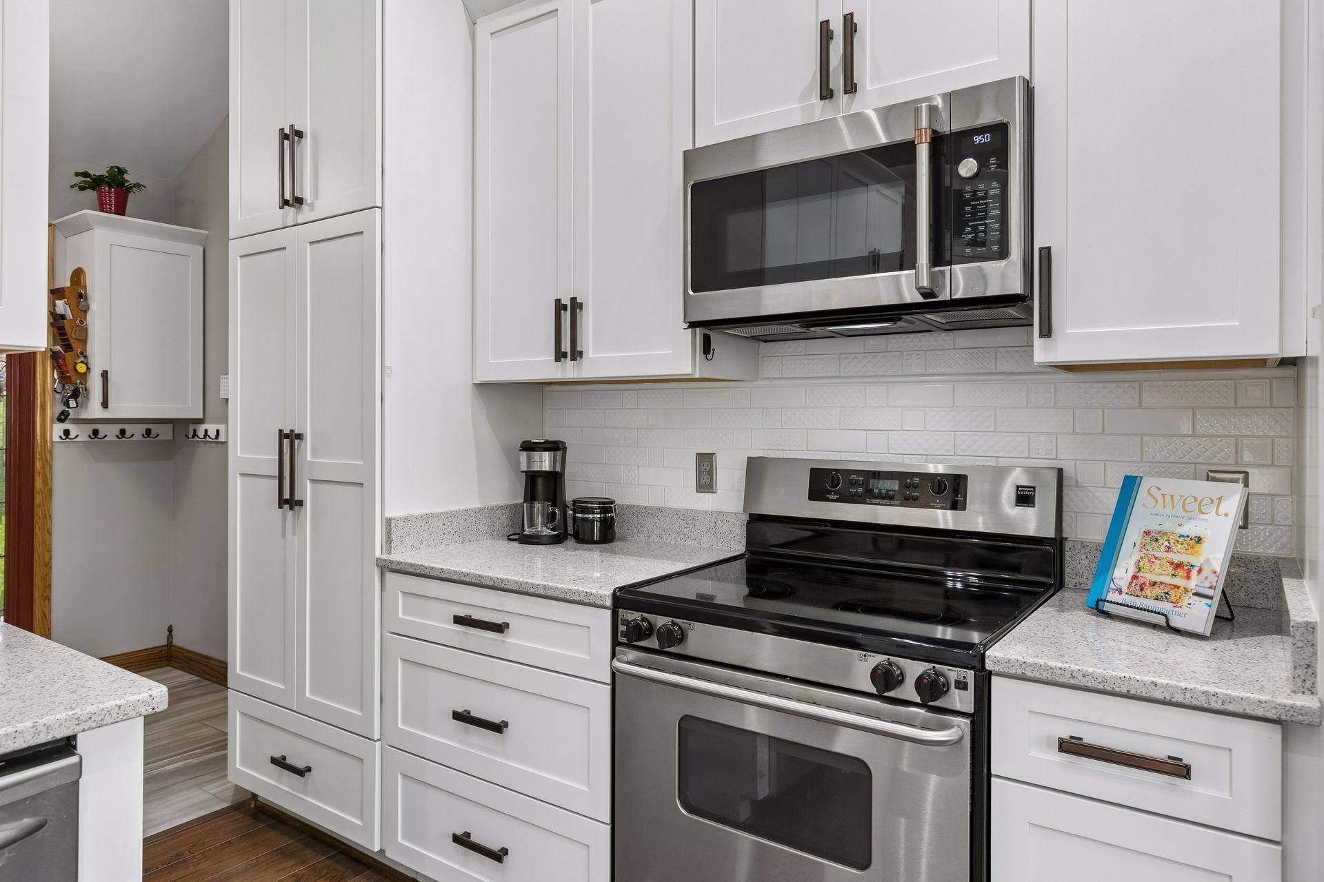 3950 Denmark AVE, Eagan, MN 55123