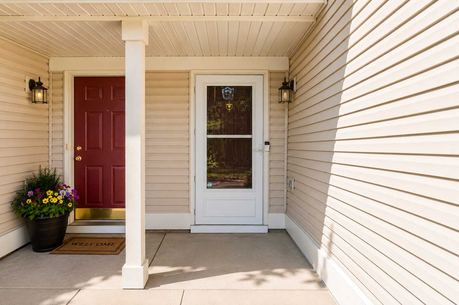 1035 Providence DR, Shakopee, MN 55379