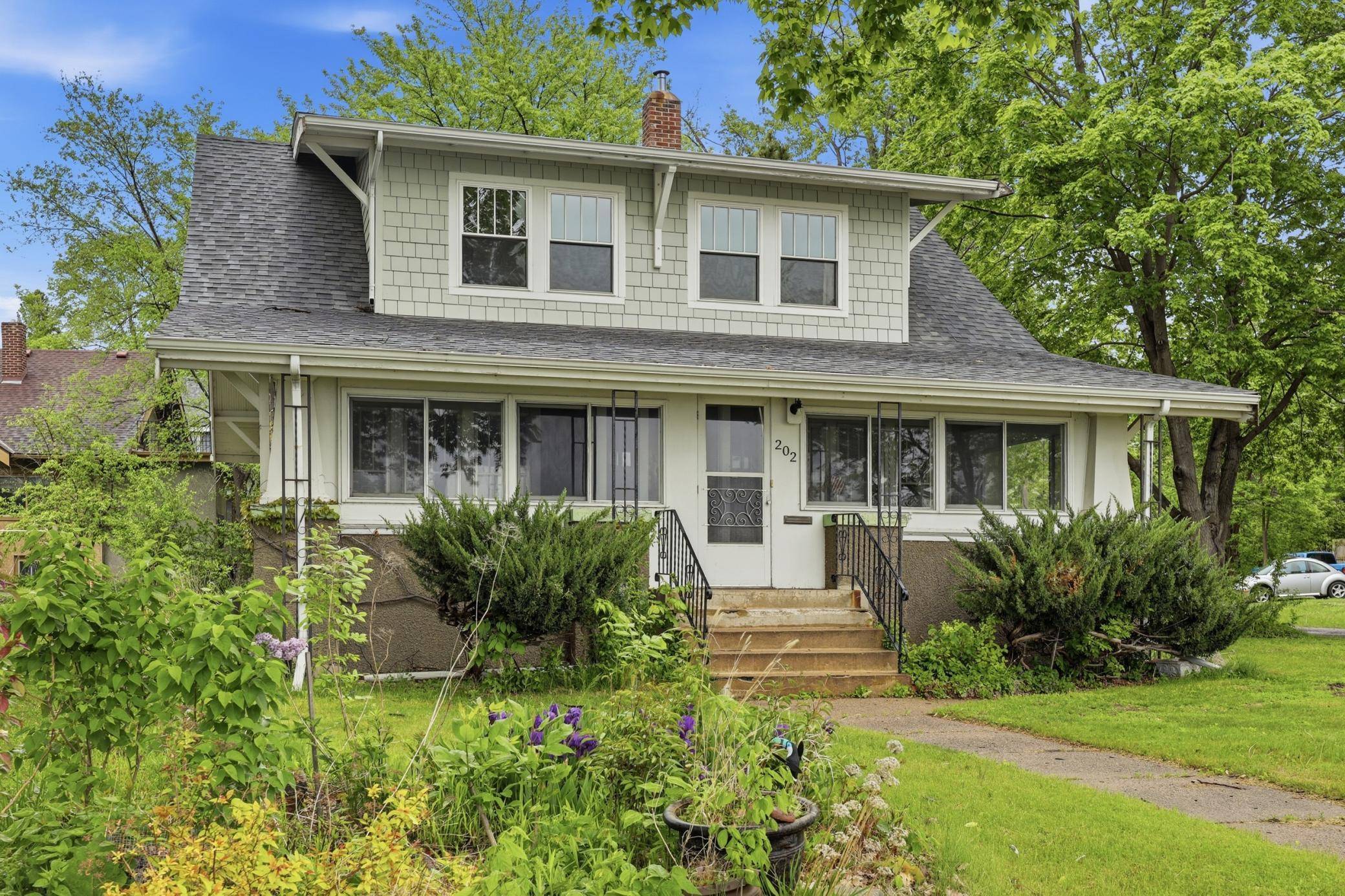 202 Lake BLVD S, Buffalo, MN 55313