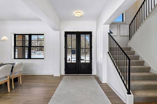 9591 Eagle Ridge RD, Chanhassen, MN 55317