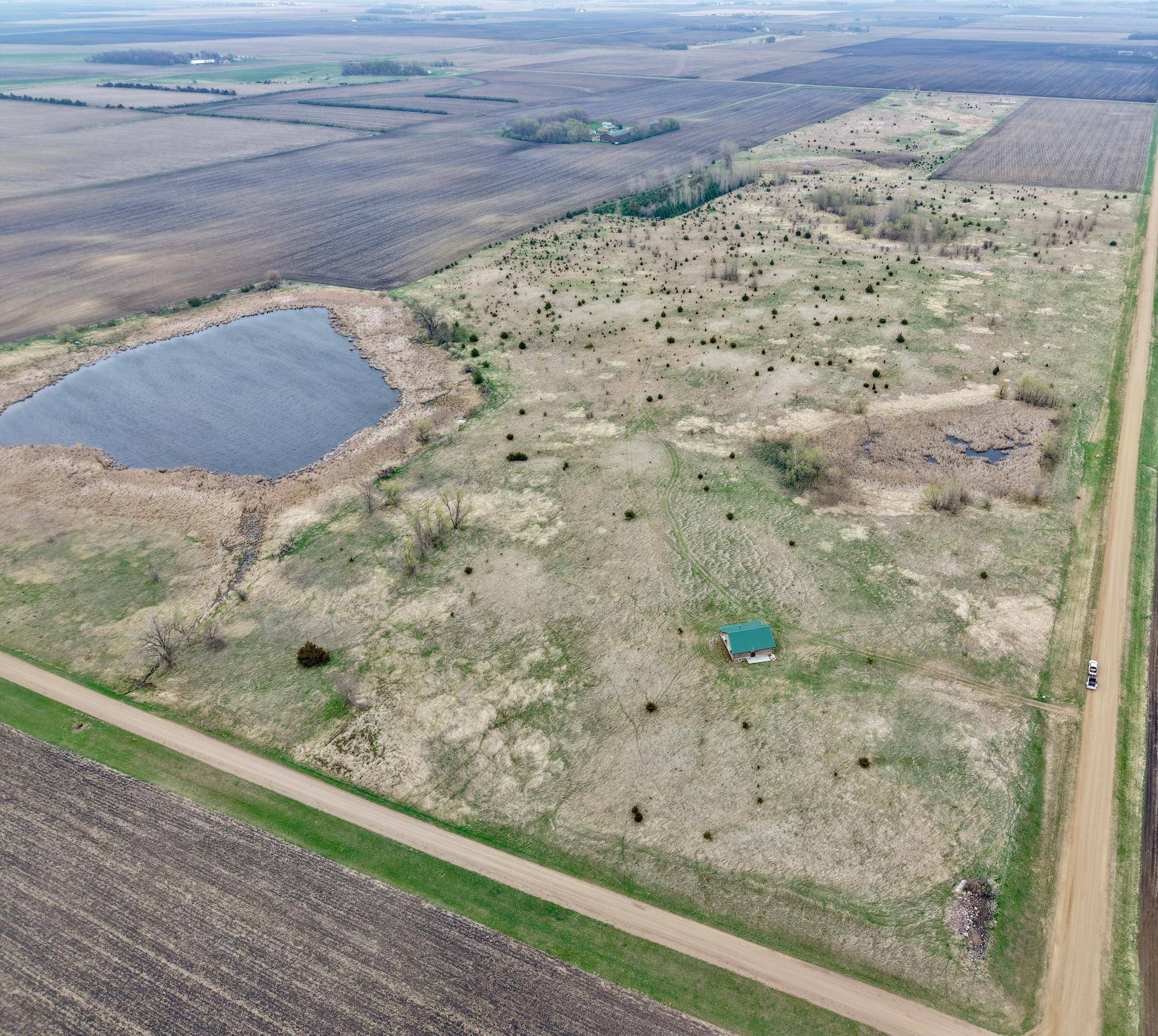 51 County Road, Bingham Lake, MN 56118