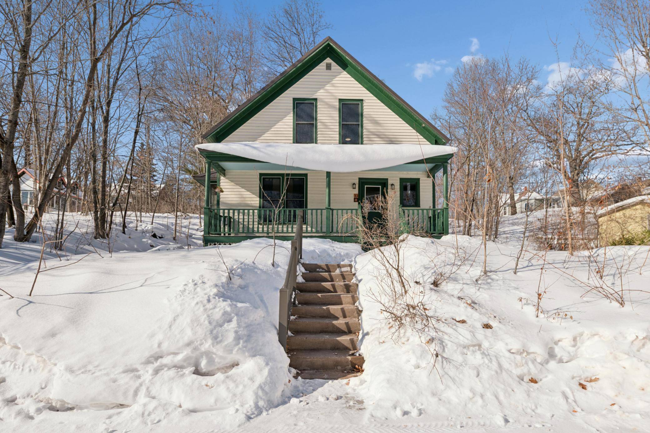 33 S 4th ST, Bayfield, WI 54814
