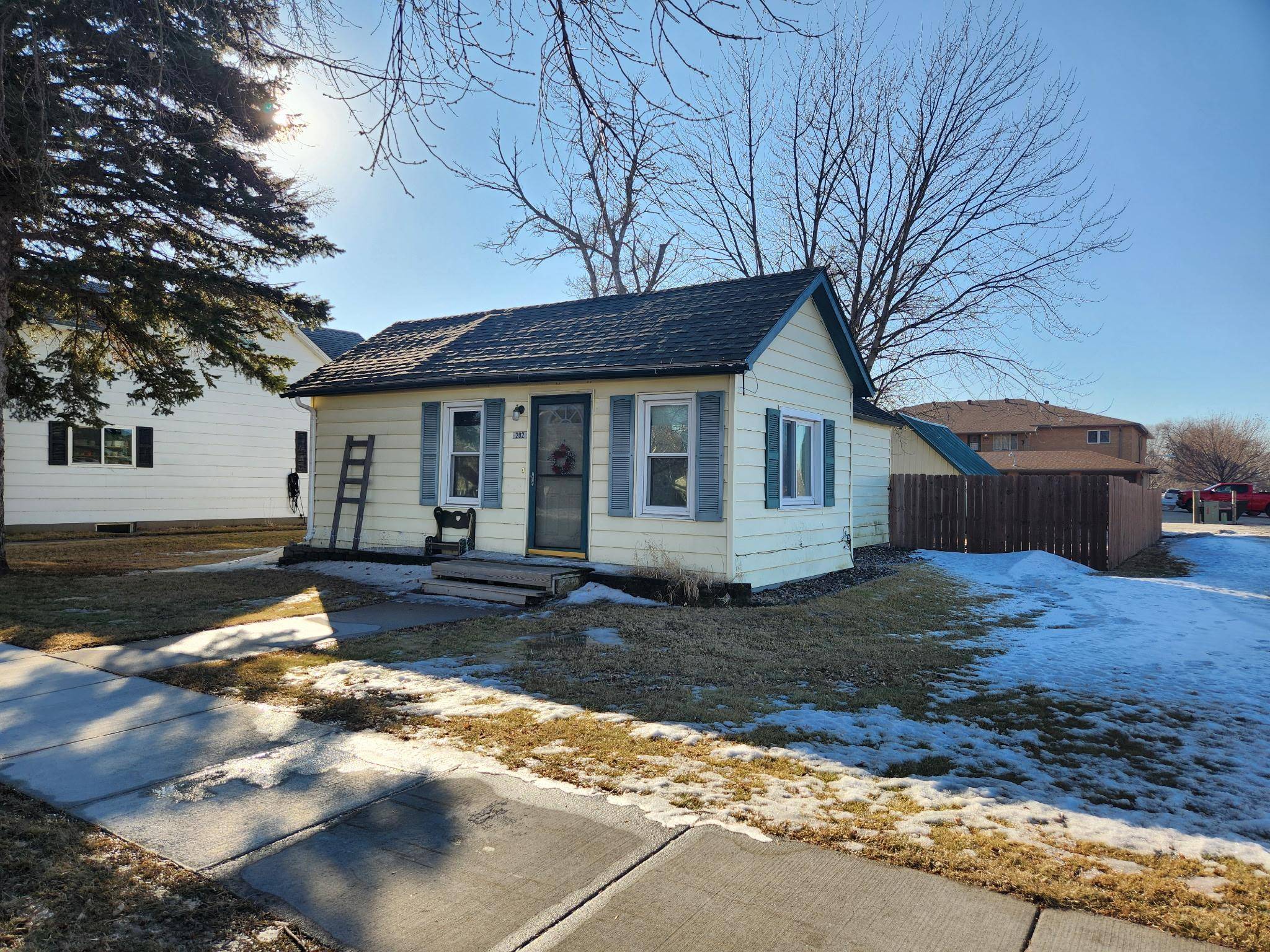202 Langer AVE S, Casselton, ND 58012