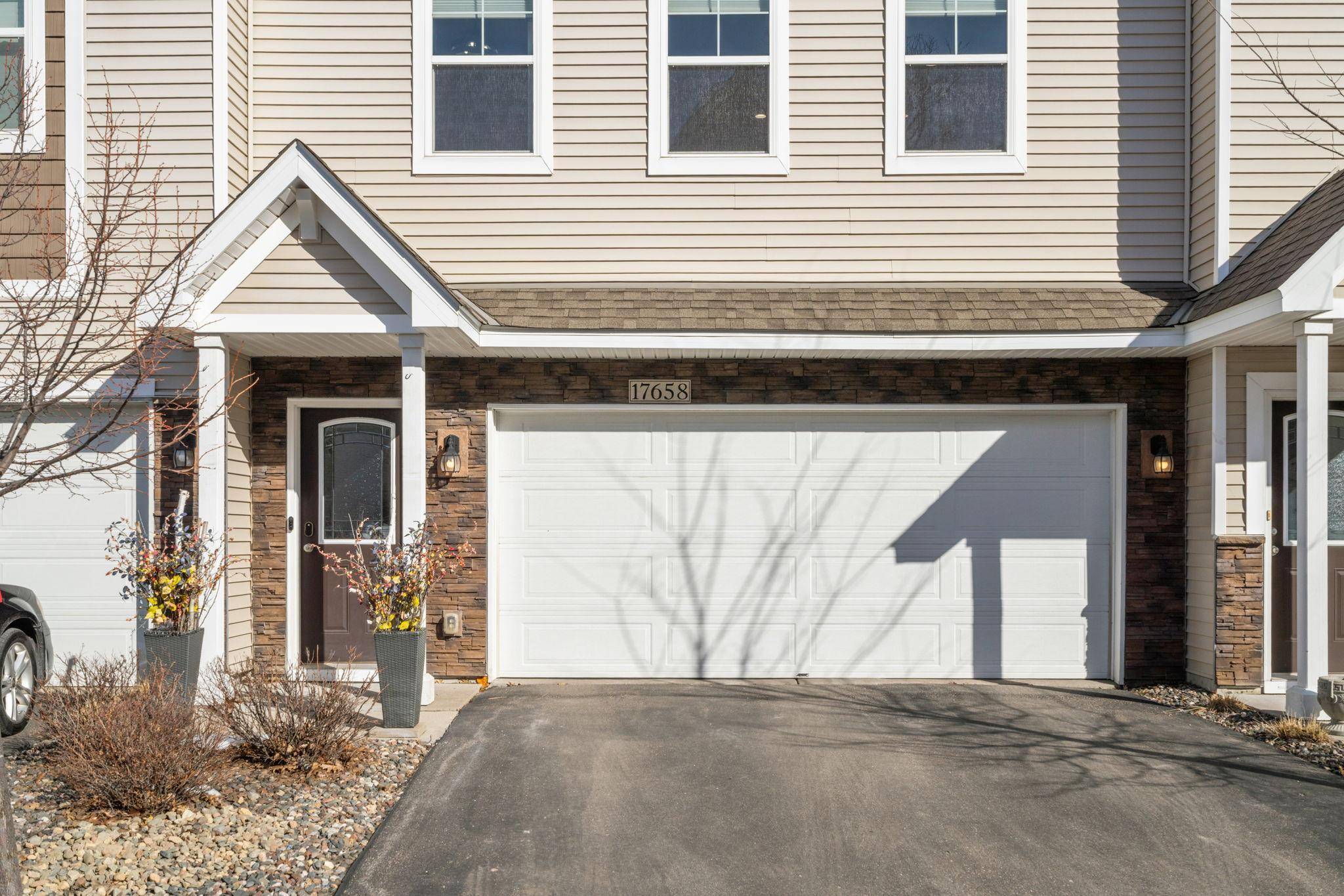 17658 96th PL N, Maple Grove, MN 55311