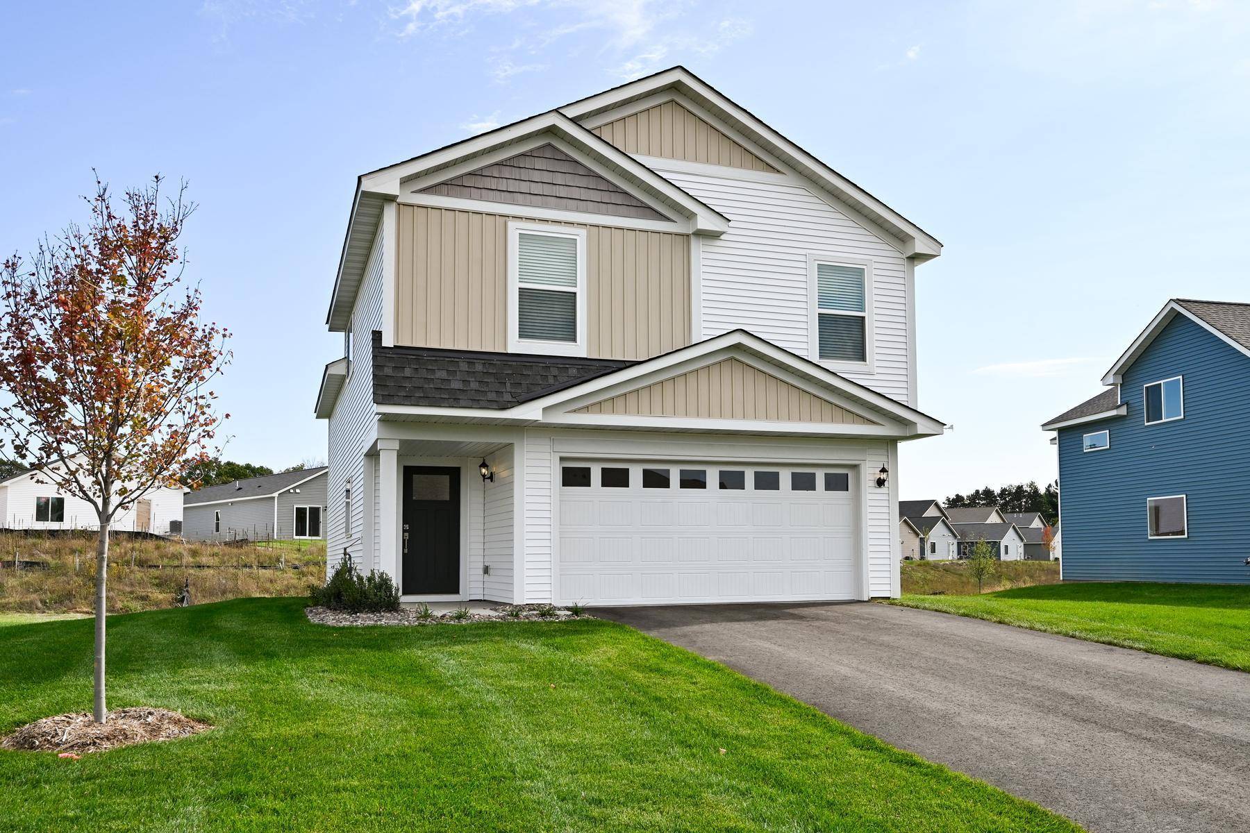 614 Redwood LOOP N, Cambridge, MN 55008