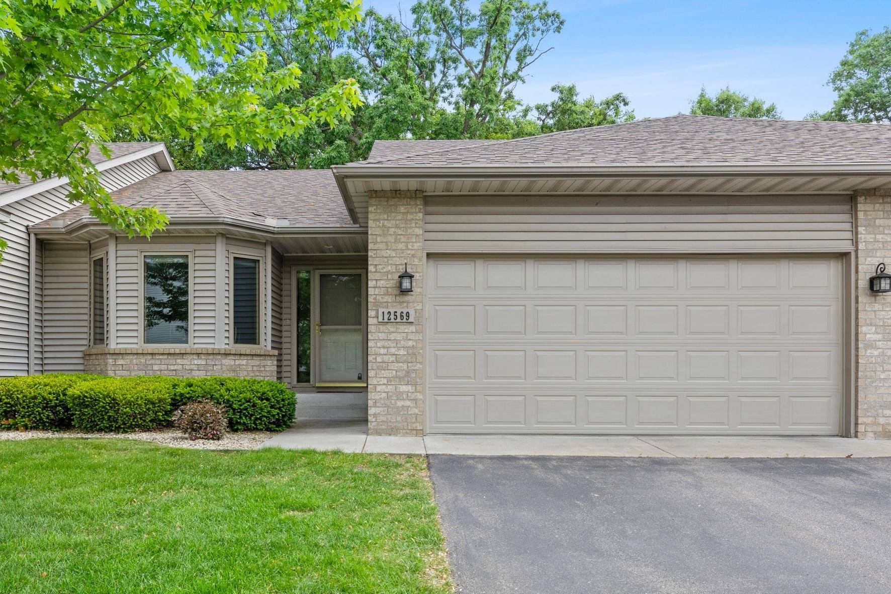 12569 74th AVE N, Maple Grove, MN 55369
