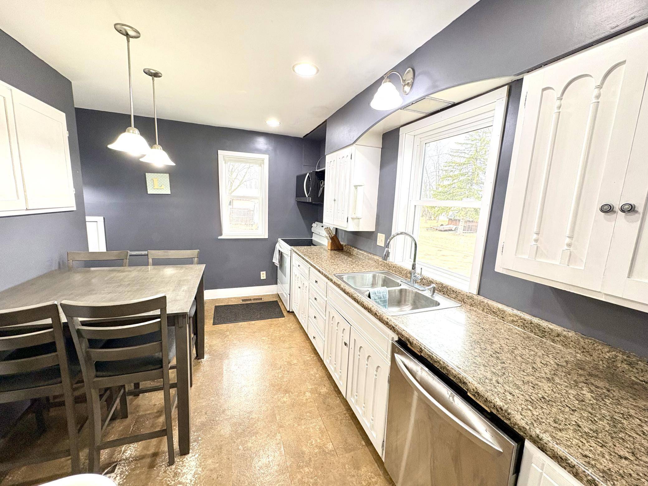 806 Ring AVE N, Canby, MN 56220