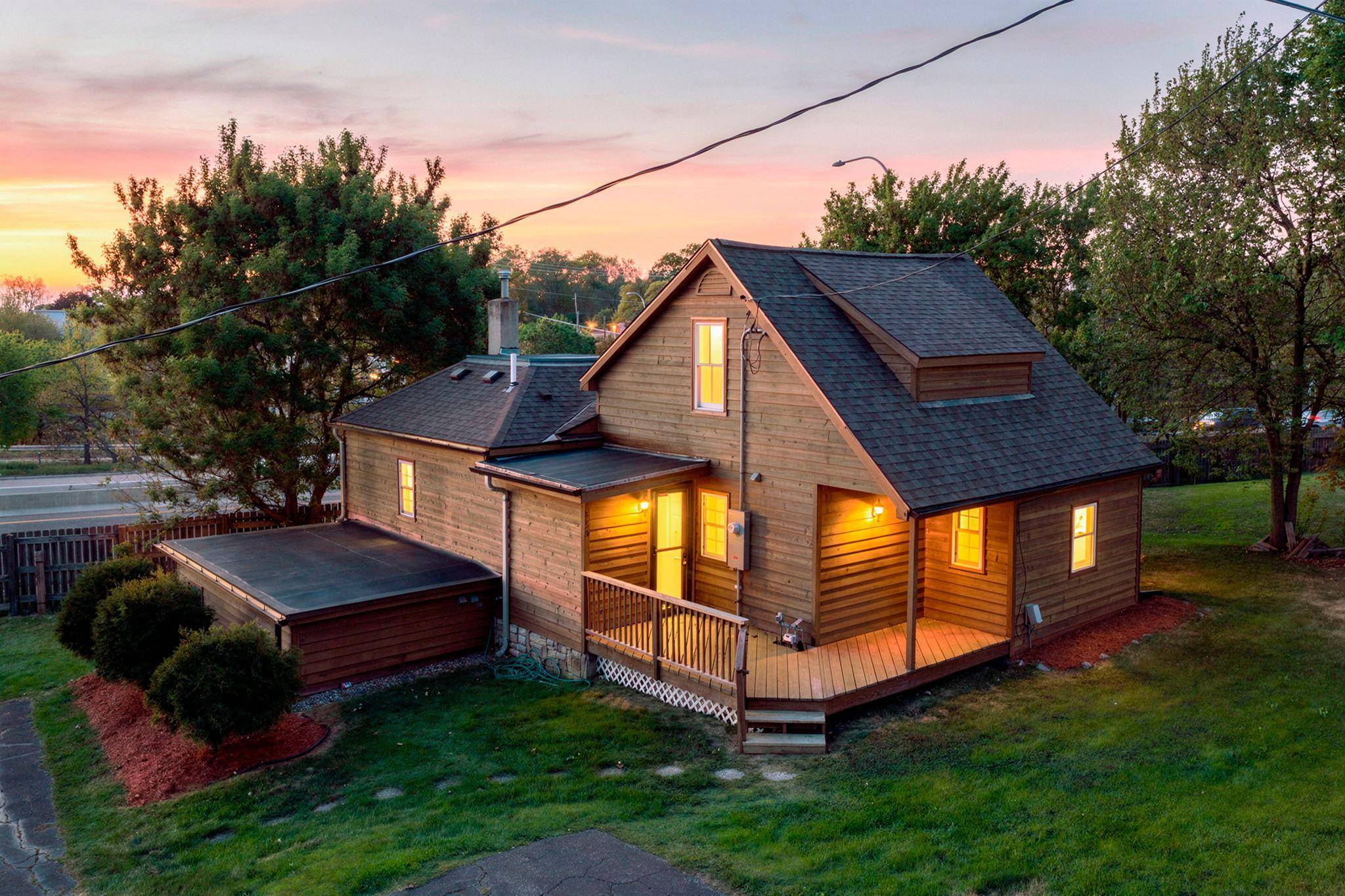 330 Division ST, Excelsior, MN 55331