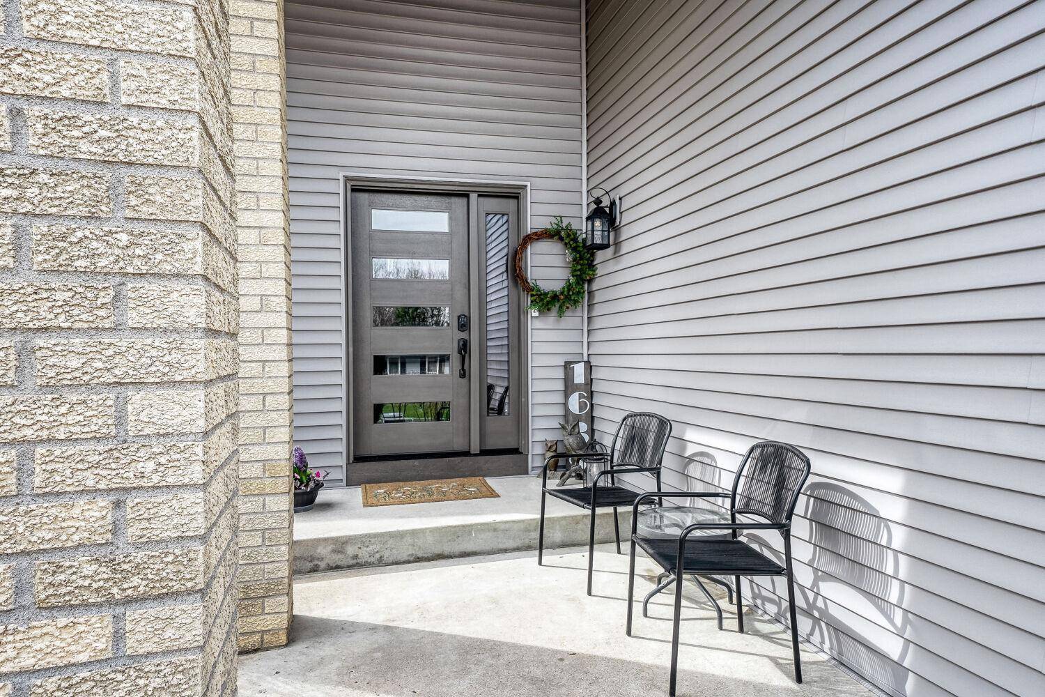 1632 Sherwood WAY, Eagan, MN 55122