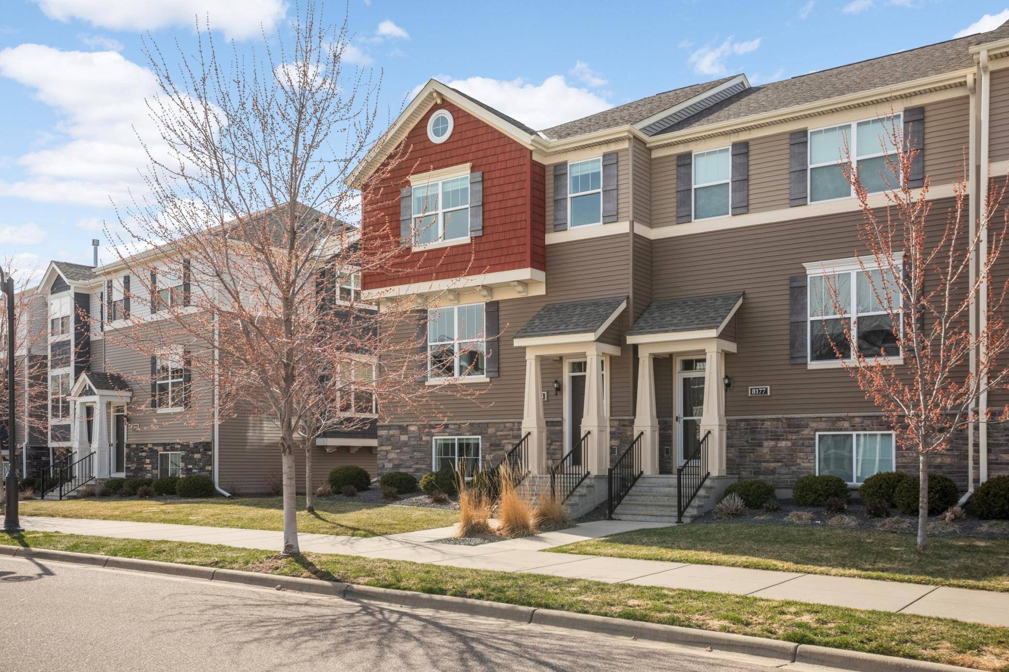 8173 Central Park WAY N, Maple Grove, MN 55369