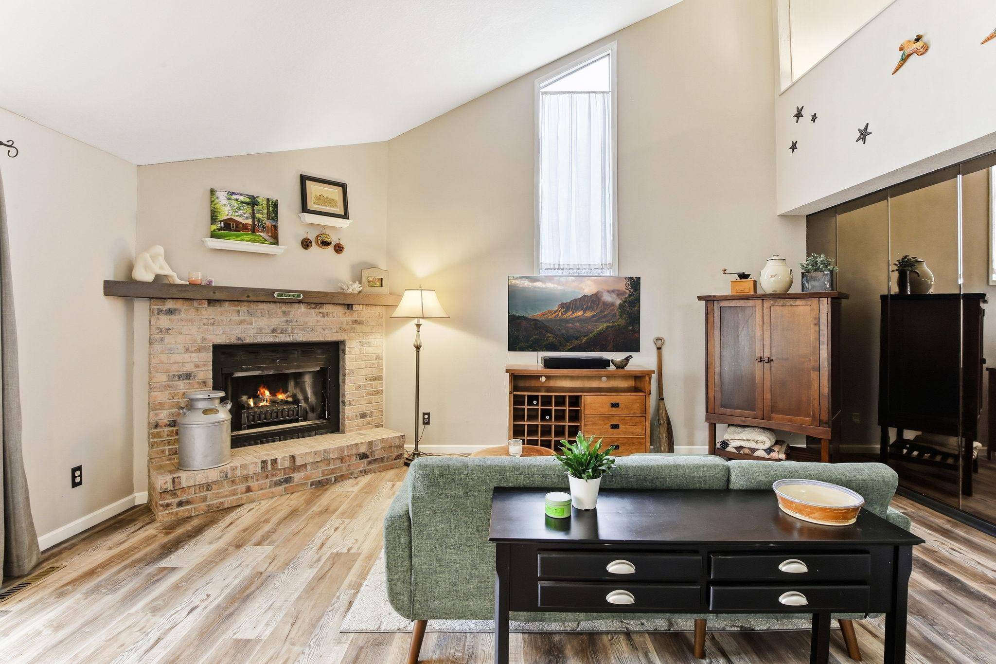 5400 Sanibel DR, Minnetonka, MN 55343