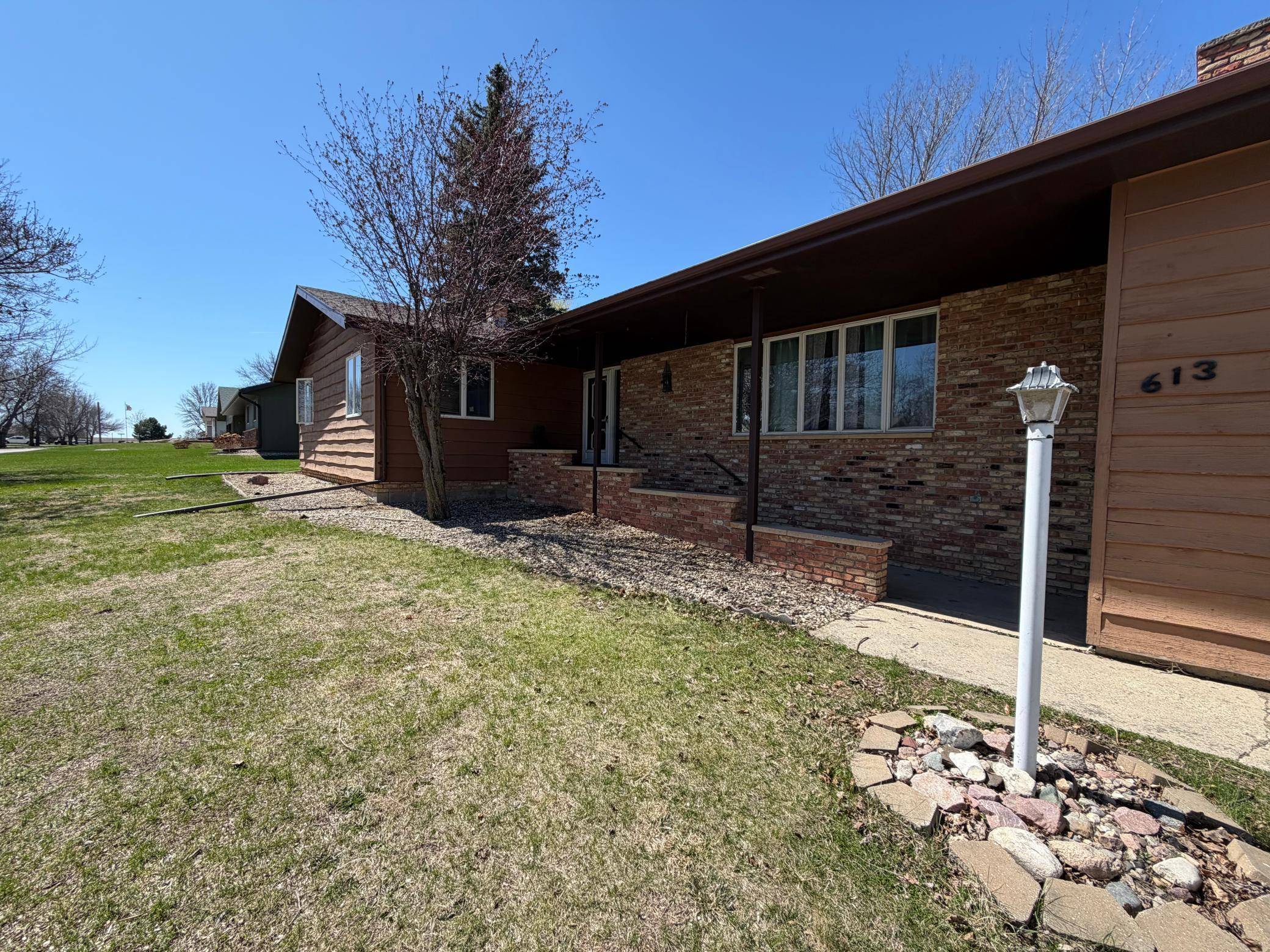 613 Pennsylvania AVE, Adrian, MN 56110