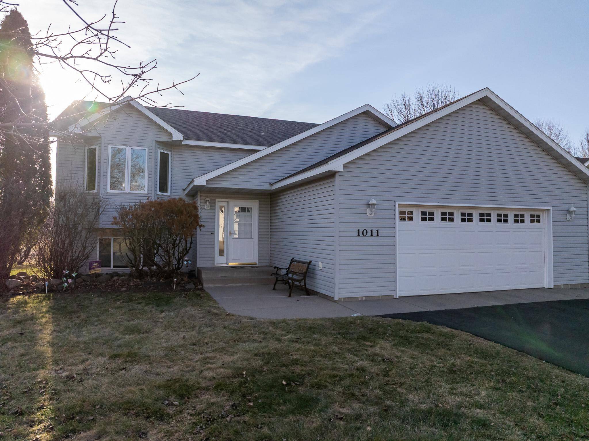 1011 Brook CT, Sauk Rapids, MN 56379