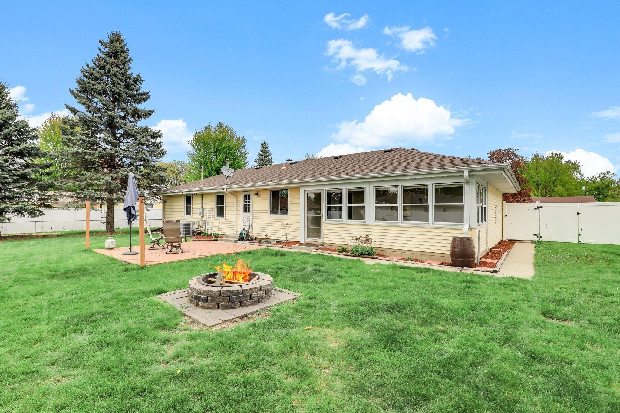 9224 15th AVE S, Bloomington, MN 55425