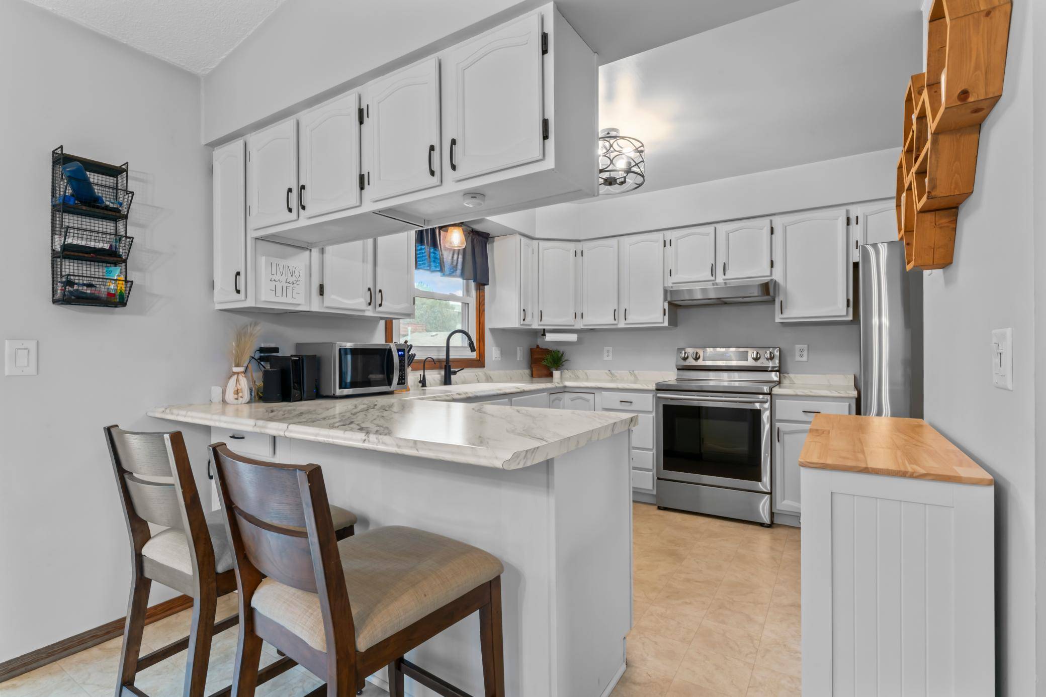 321 7th ST NW, Byron, MN 55920