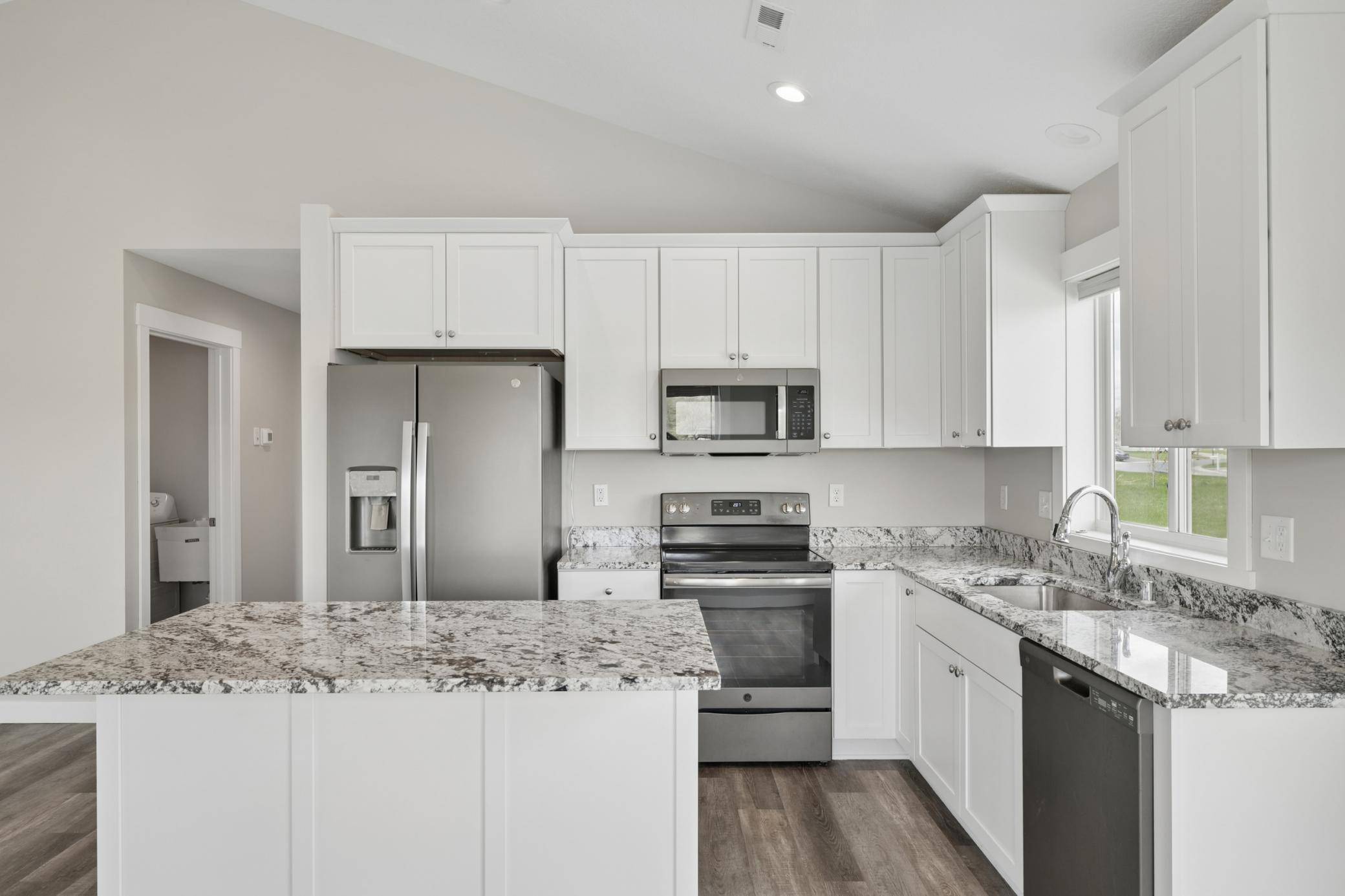108 Spirit PATH NW, Arlington, MN 55307
