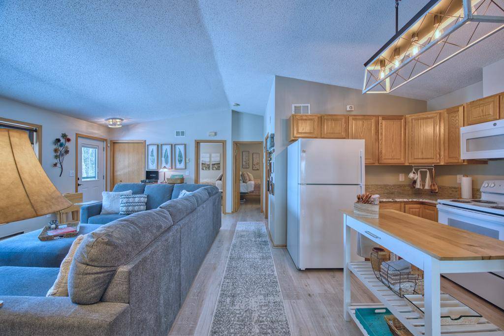 10153 S Clear Lake RD, Britt, MN 55710