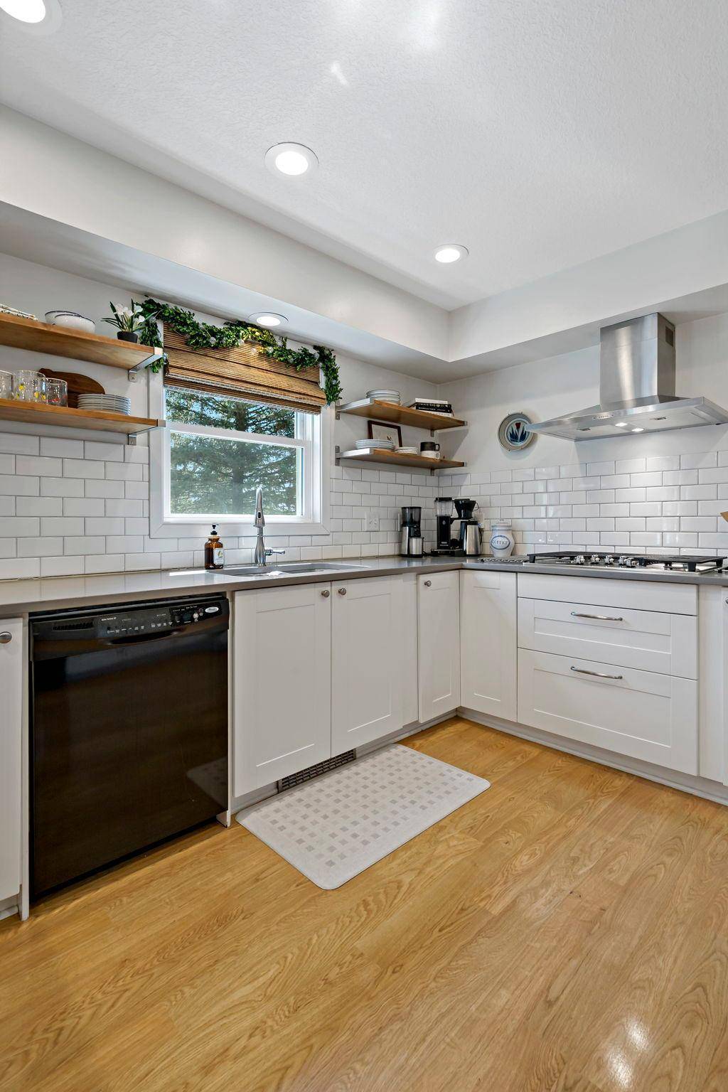 1584 Lancaster LN, Eagan, MN 55122