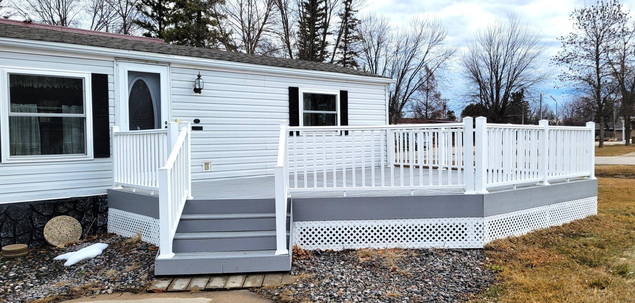 211 4th AVE SE, Baudette, MN 56623