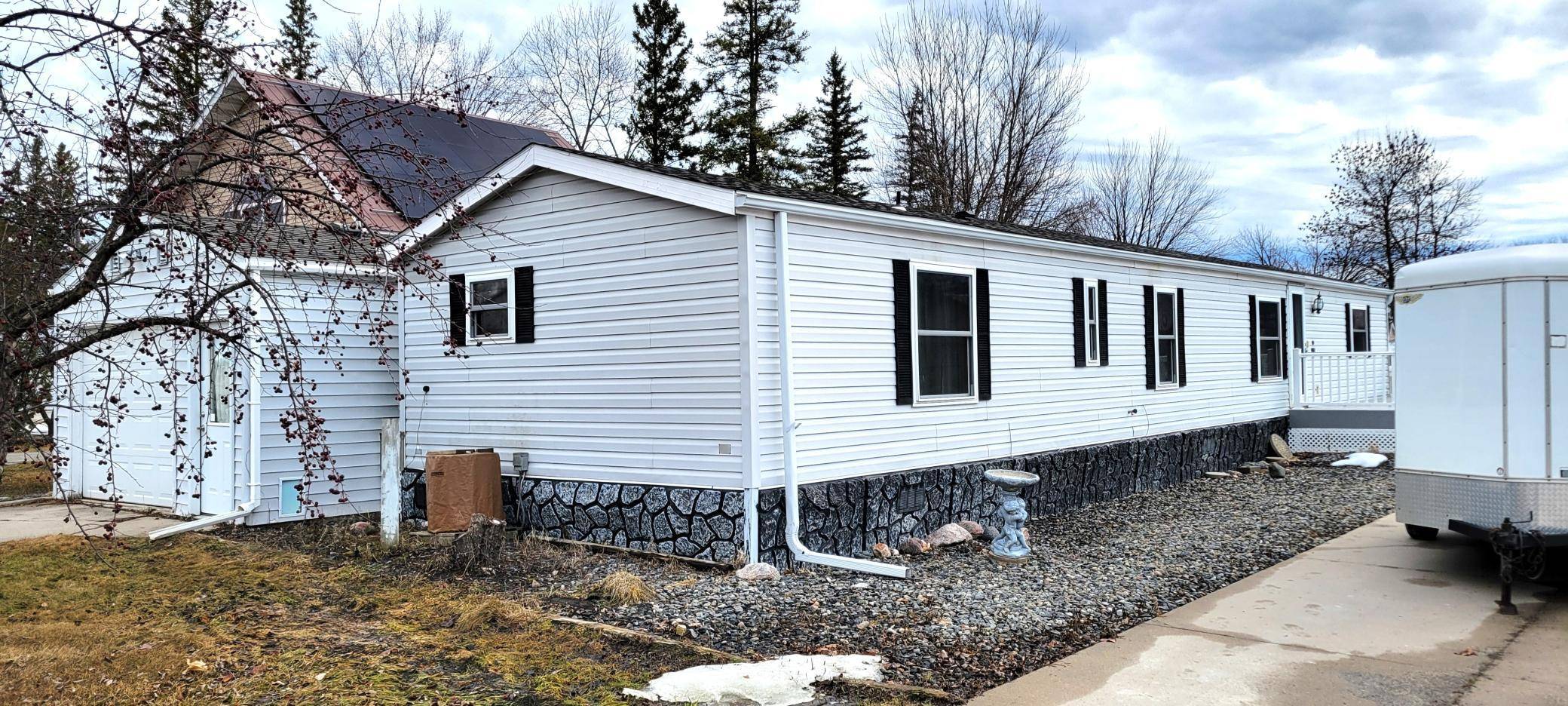 211 4th AVE SE, Baudette, MN 56623