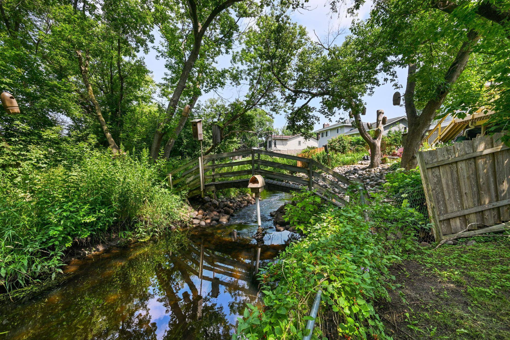 6215 Cavell AVE N, Brooklyn Park, MN 55428