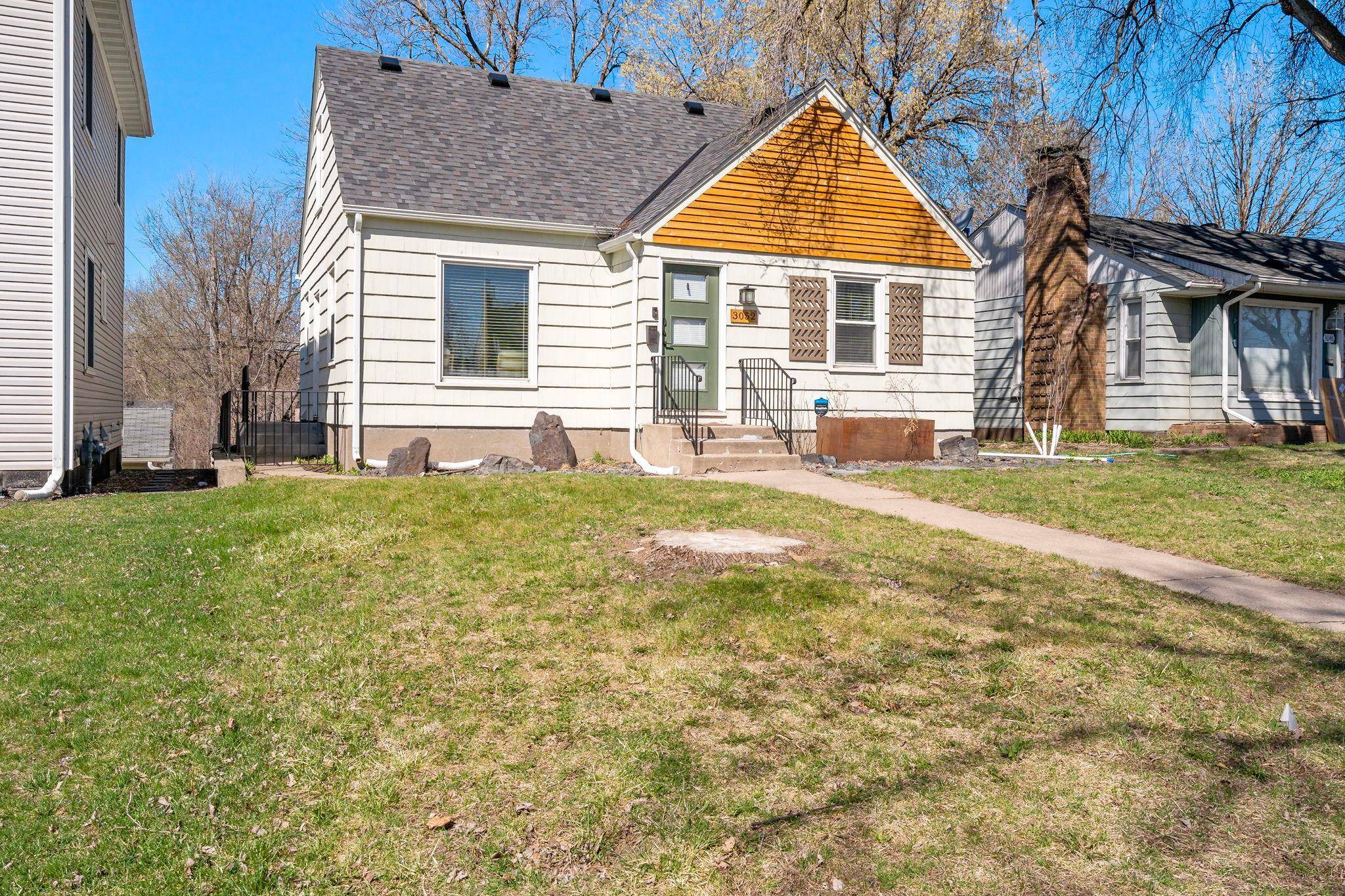 3052 Nevada AVE S, Saint Louis Park, MN 55426