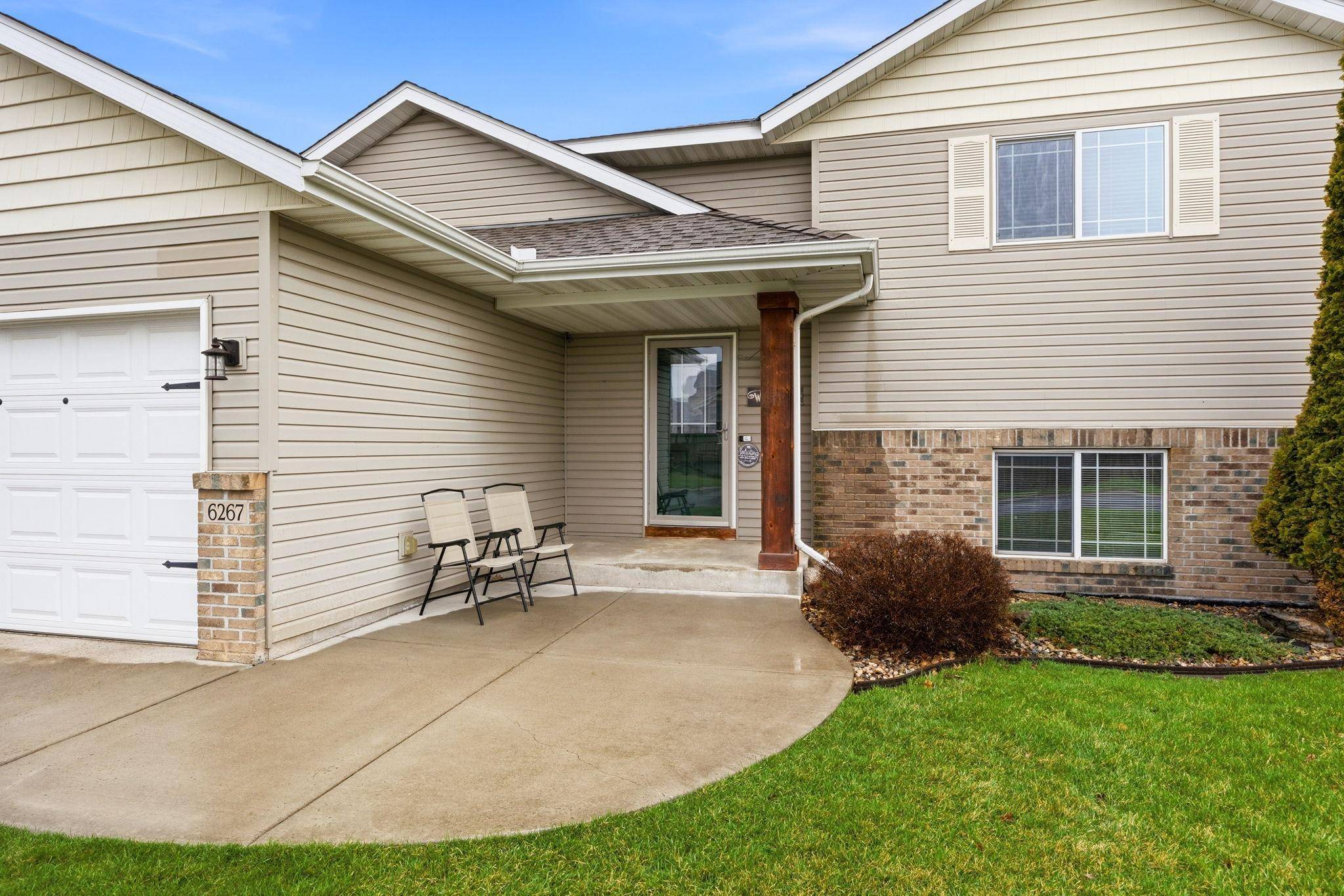 6267 Kahl AVE NE, Albertville, MN 55301