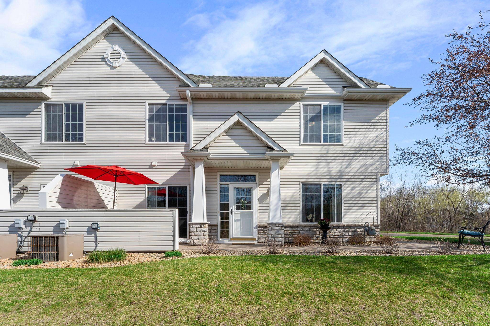 8423 Yukon CIR N, Champlin, MN 55316