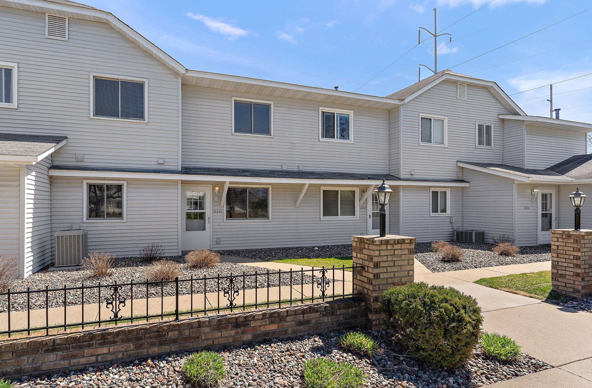 11111 Drake ST NW, Coon Rapids, MN 55433