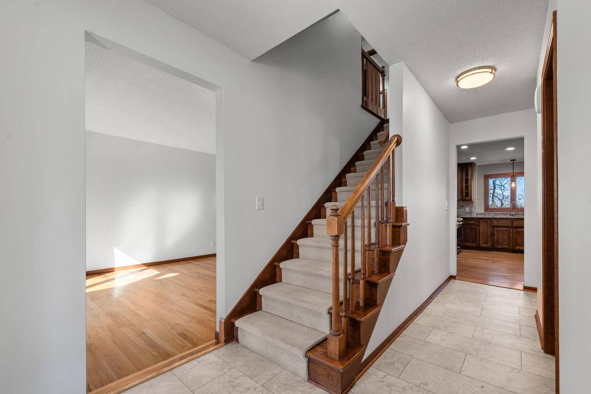 311 Coolidge ST, Anoka, MN 55303