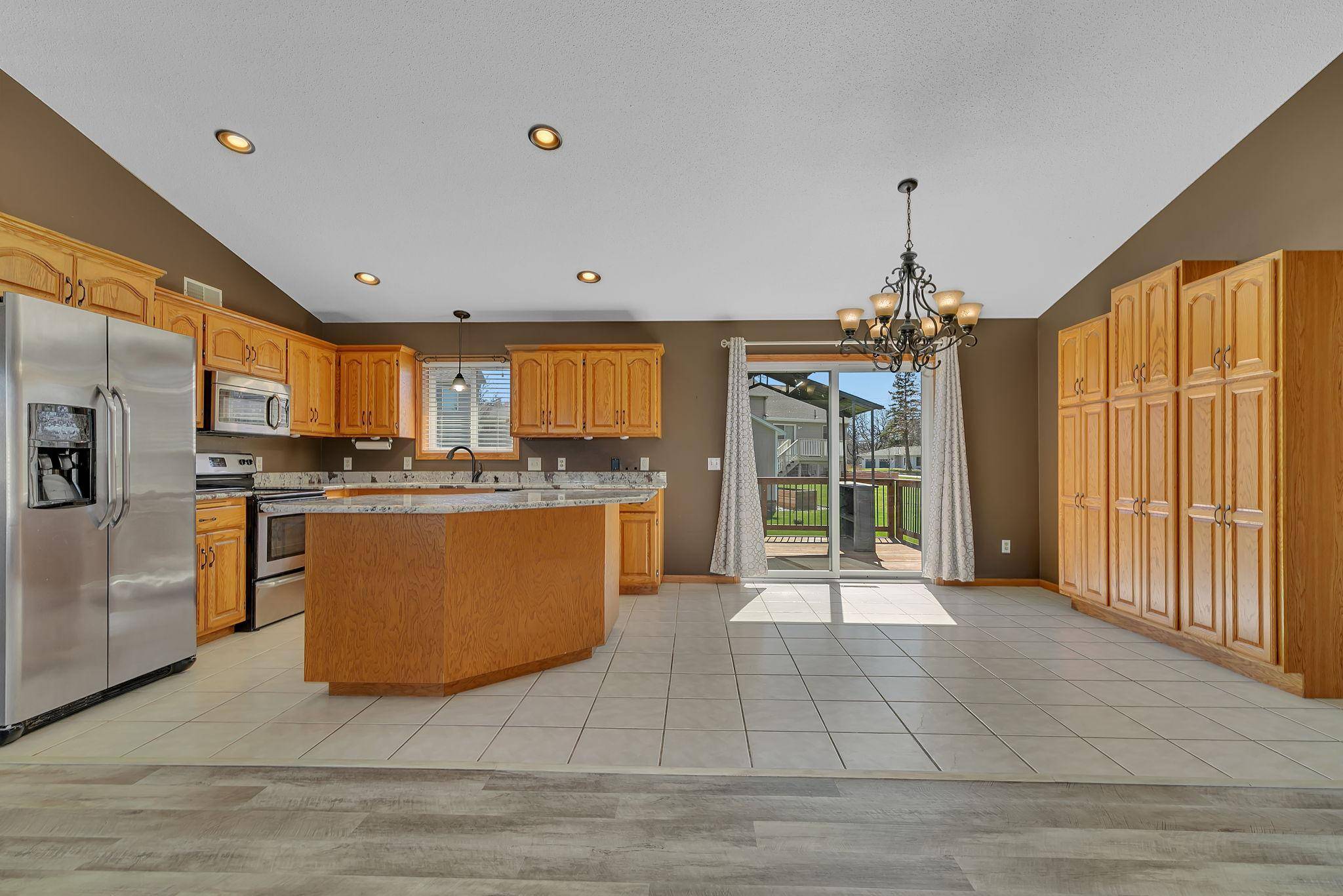 1002 Brook CT, Sauk Rapids, MN 56379