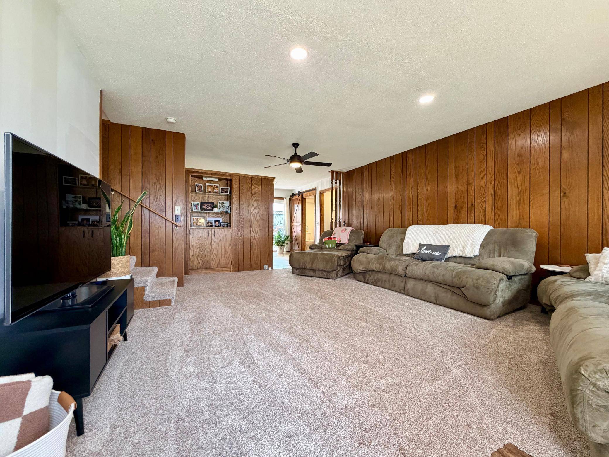 520 Frontier RD, Brewster, MN 56119