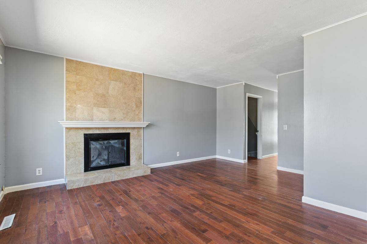 7505 62nd CT N, Brooklyn Park, MN 55428