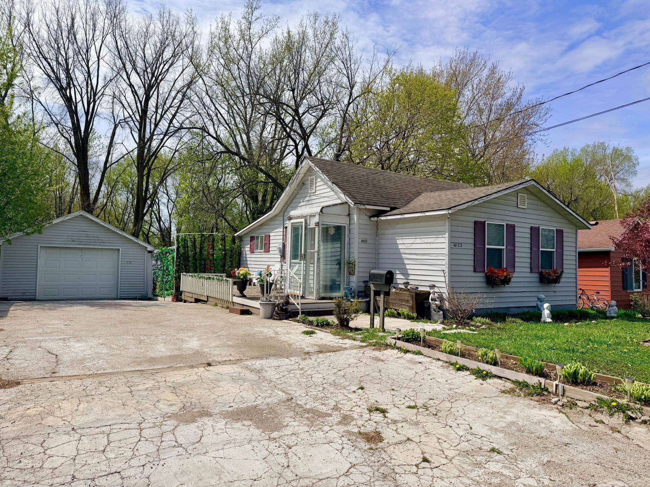 1023 Abbott ST, Albert Lea, MN 56007
