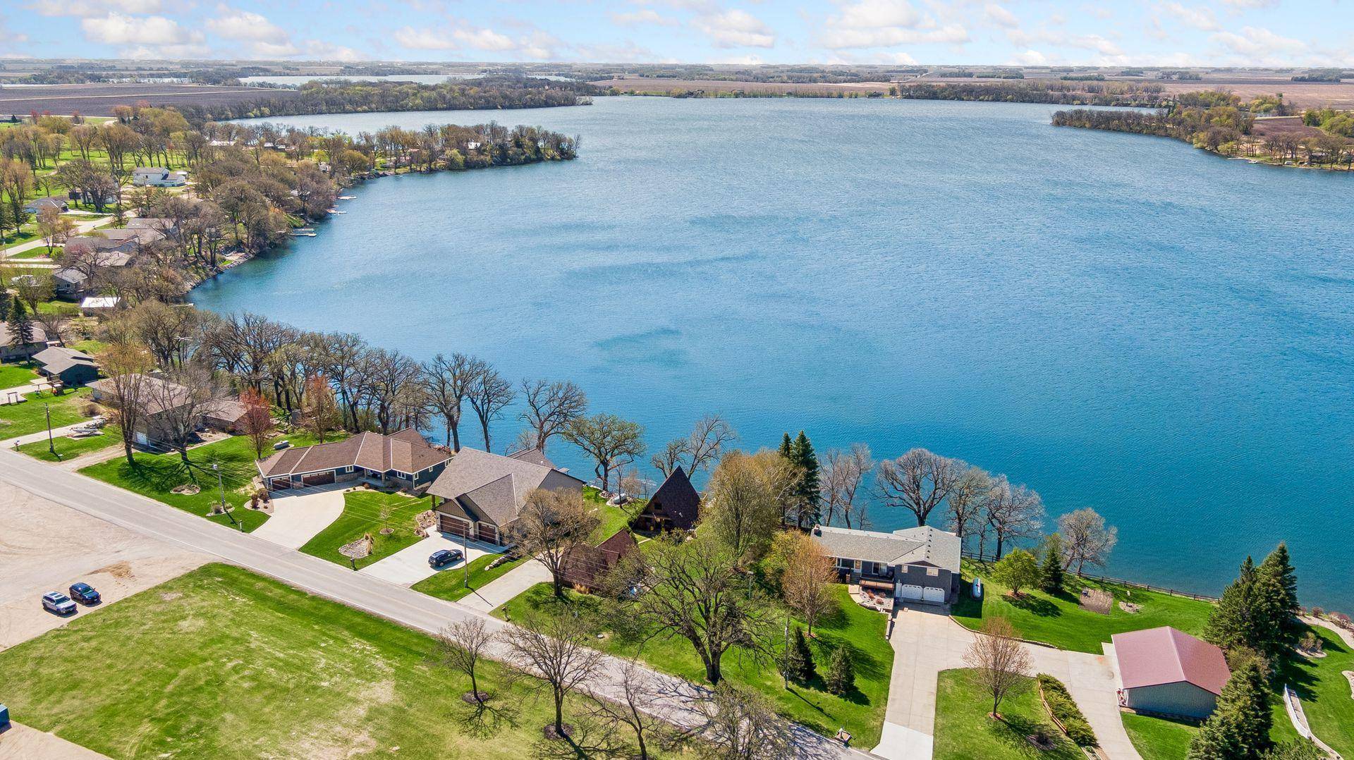 55077 County Road 38, Buffalo Lake, MN 55314
