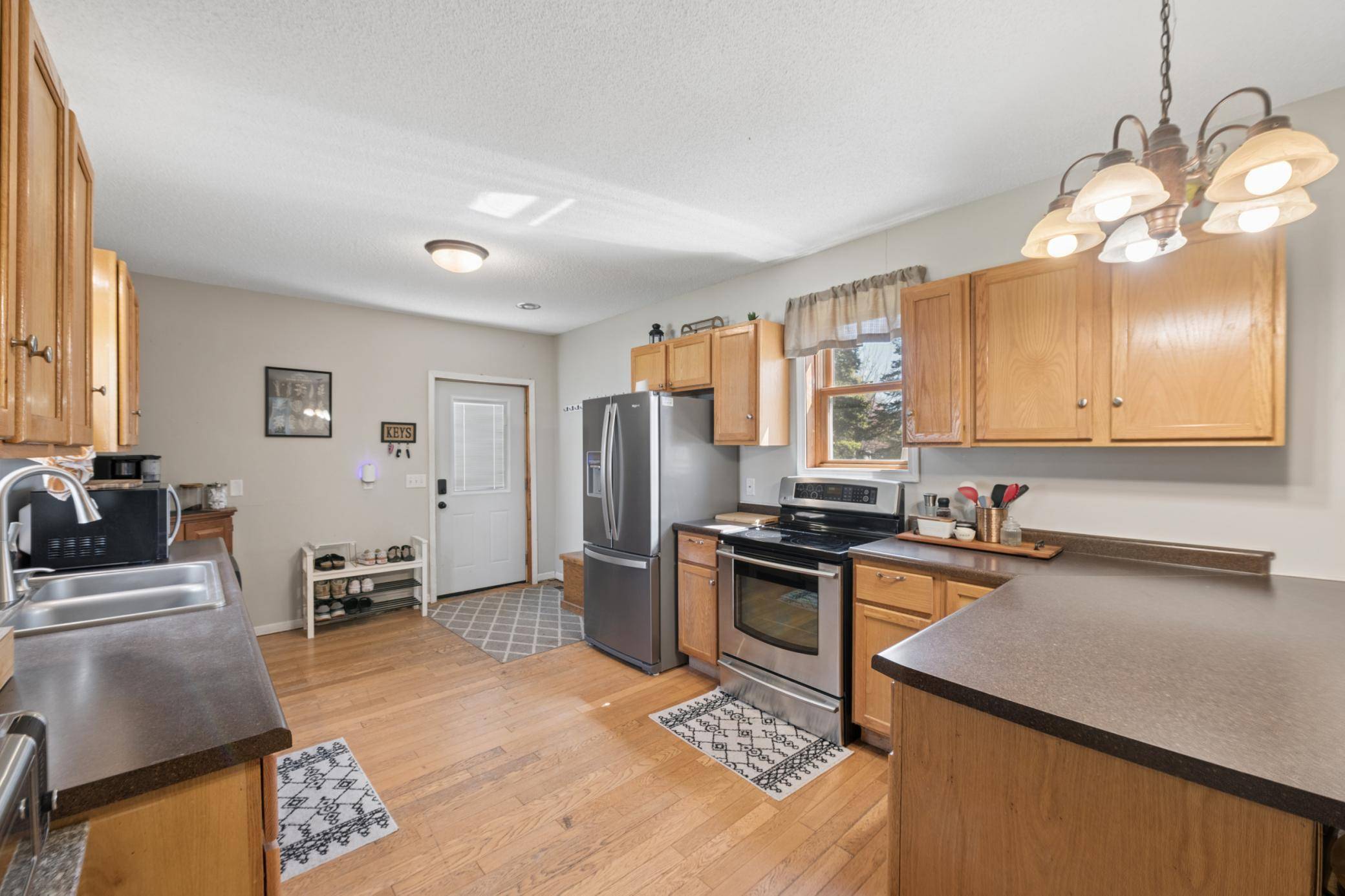 314 Central DR W, Braham, MN 55006