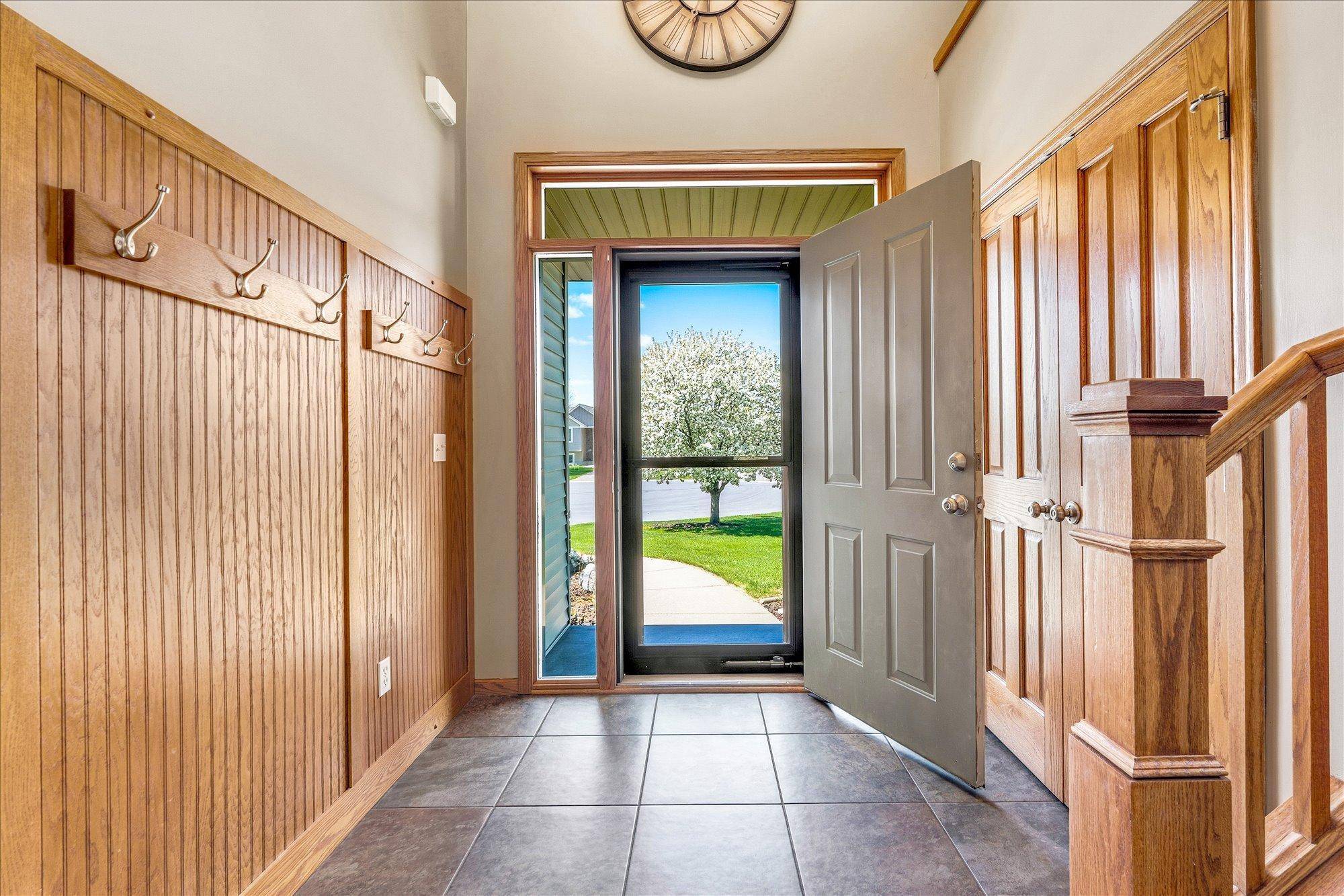 5230 Kali CT NE, Albertville, MN 55301