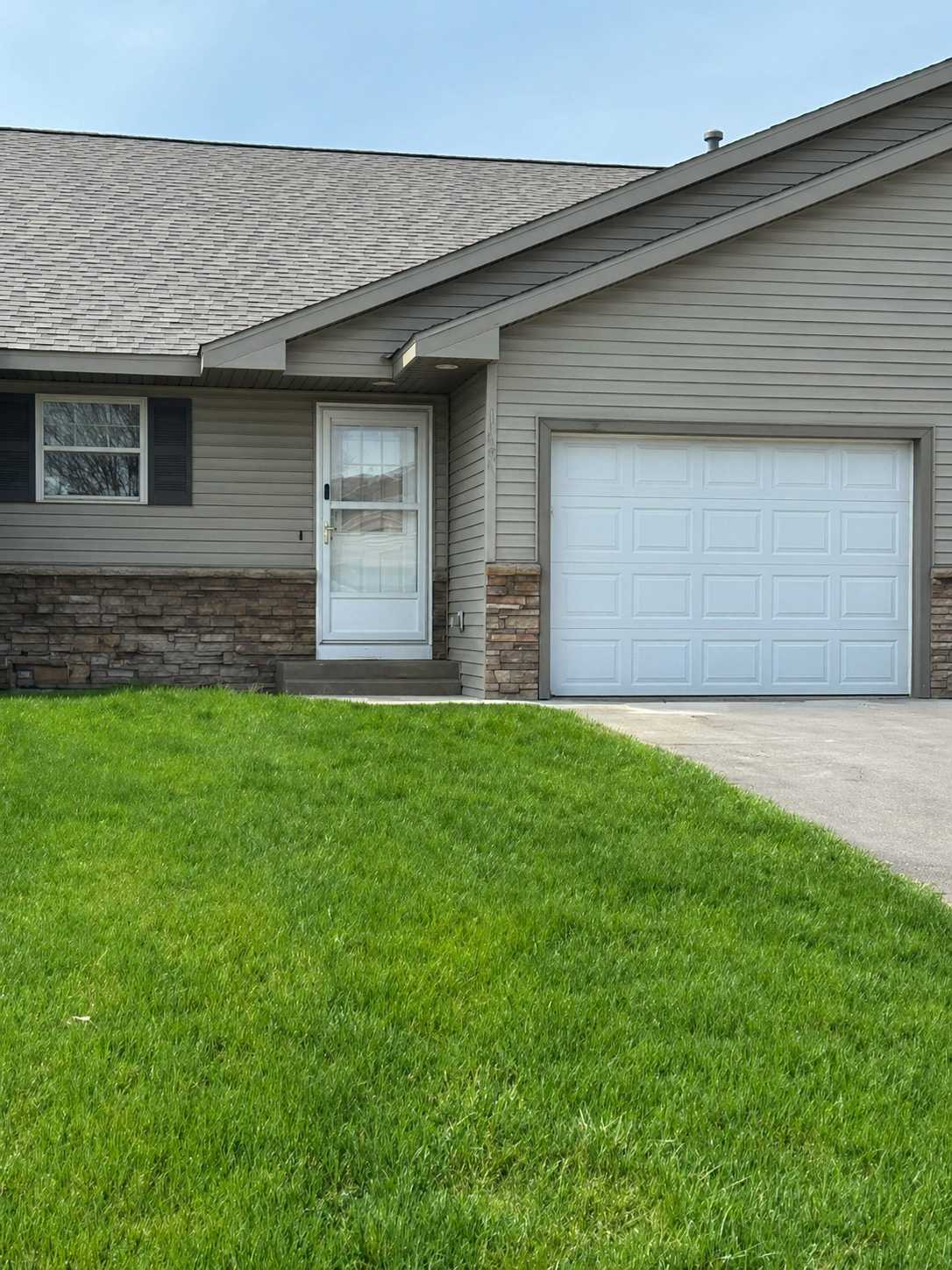 1728 Redhead AVE, Baldwin, WI 54002