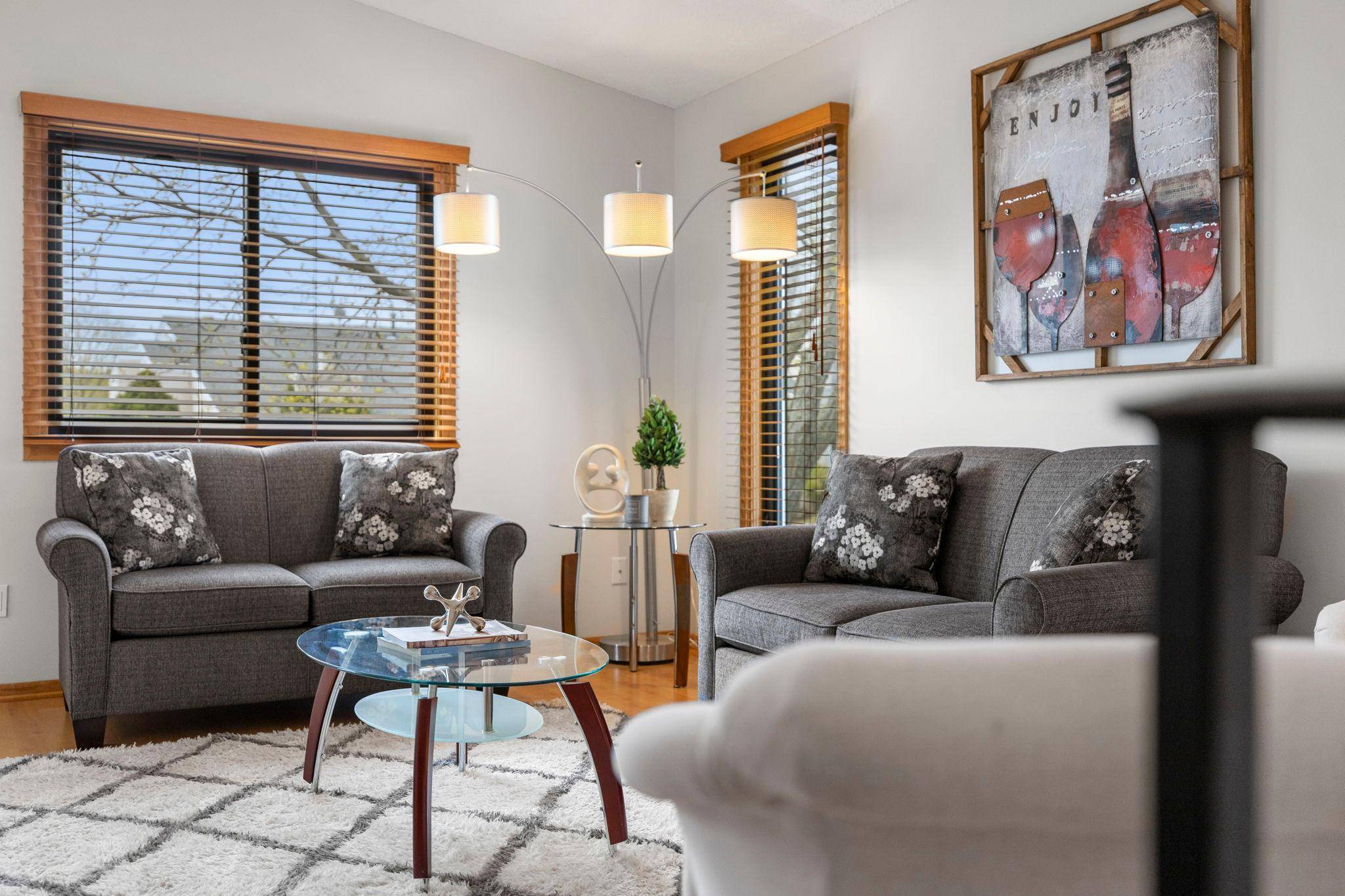 5405 Pompano DR, Minnetonka, MN 55343