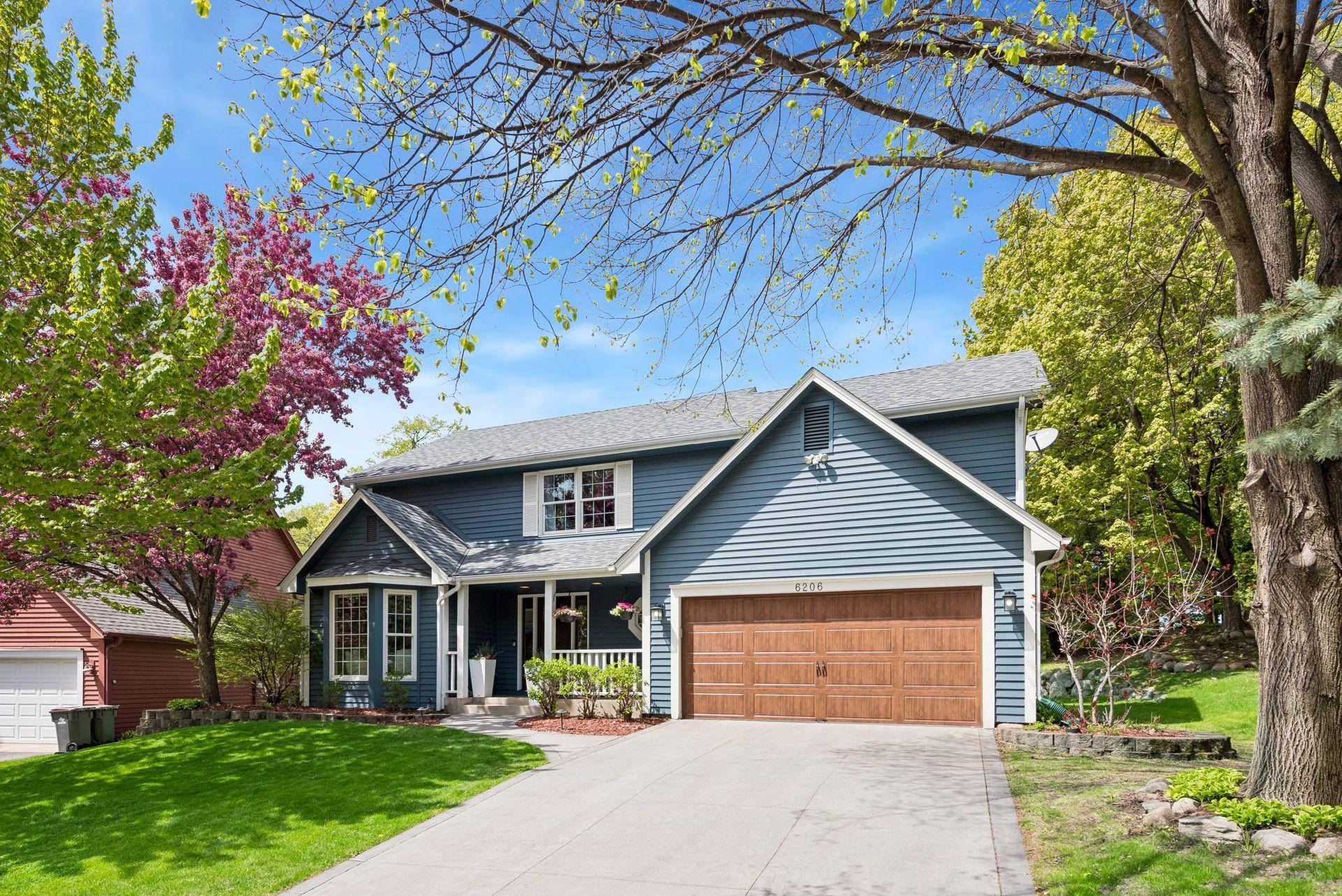 6206 Cascade PASS, Chanhassen, MN 55317