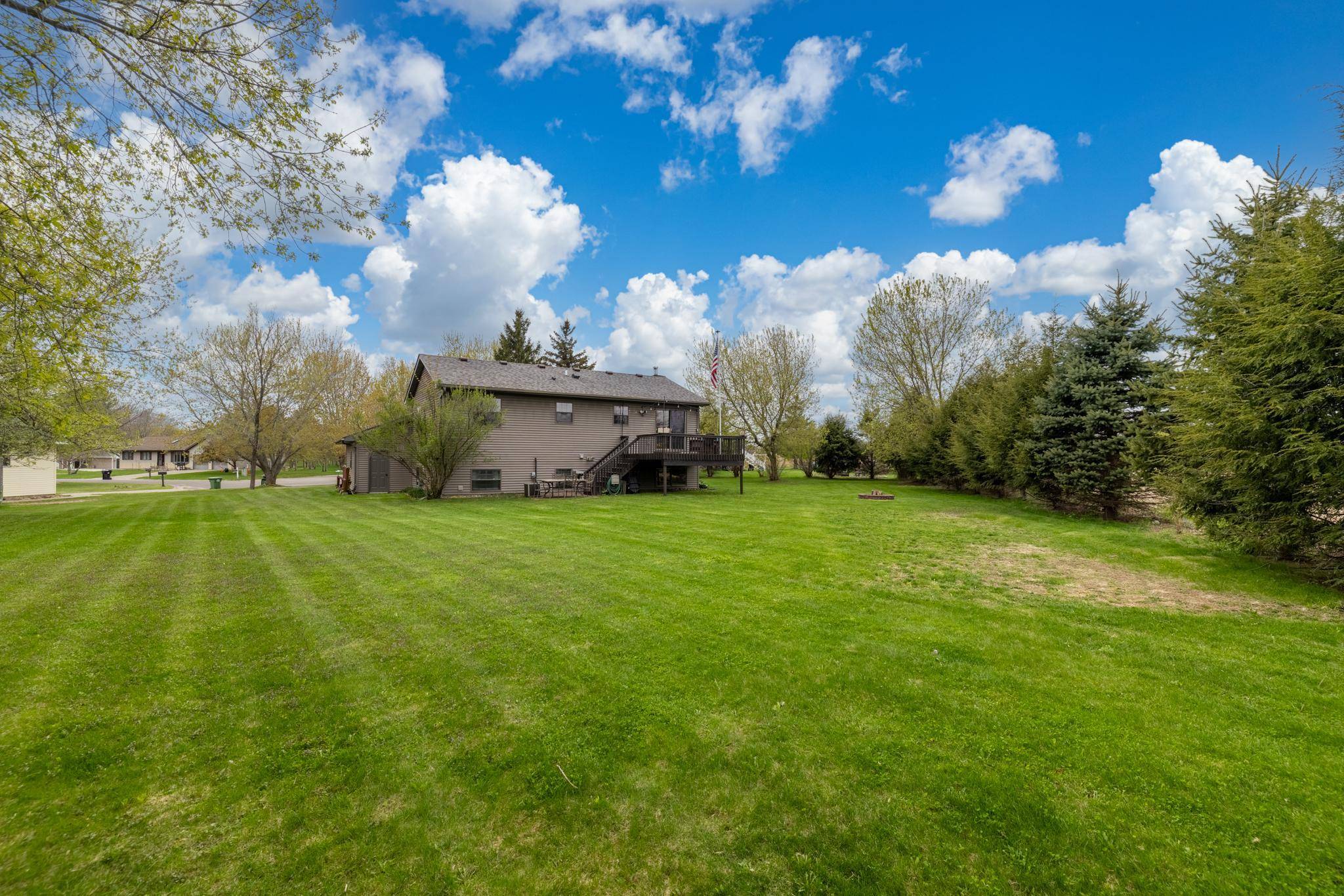 601 Millermon PL, Amery, WI 54001