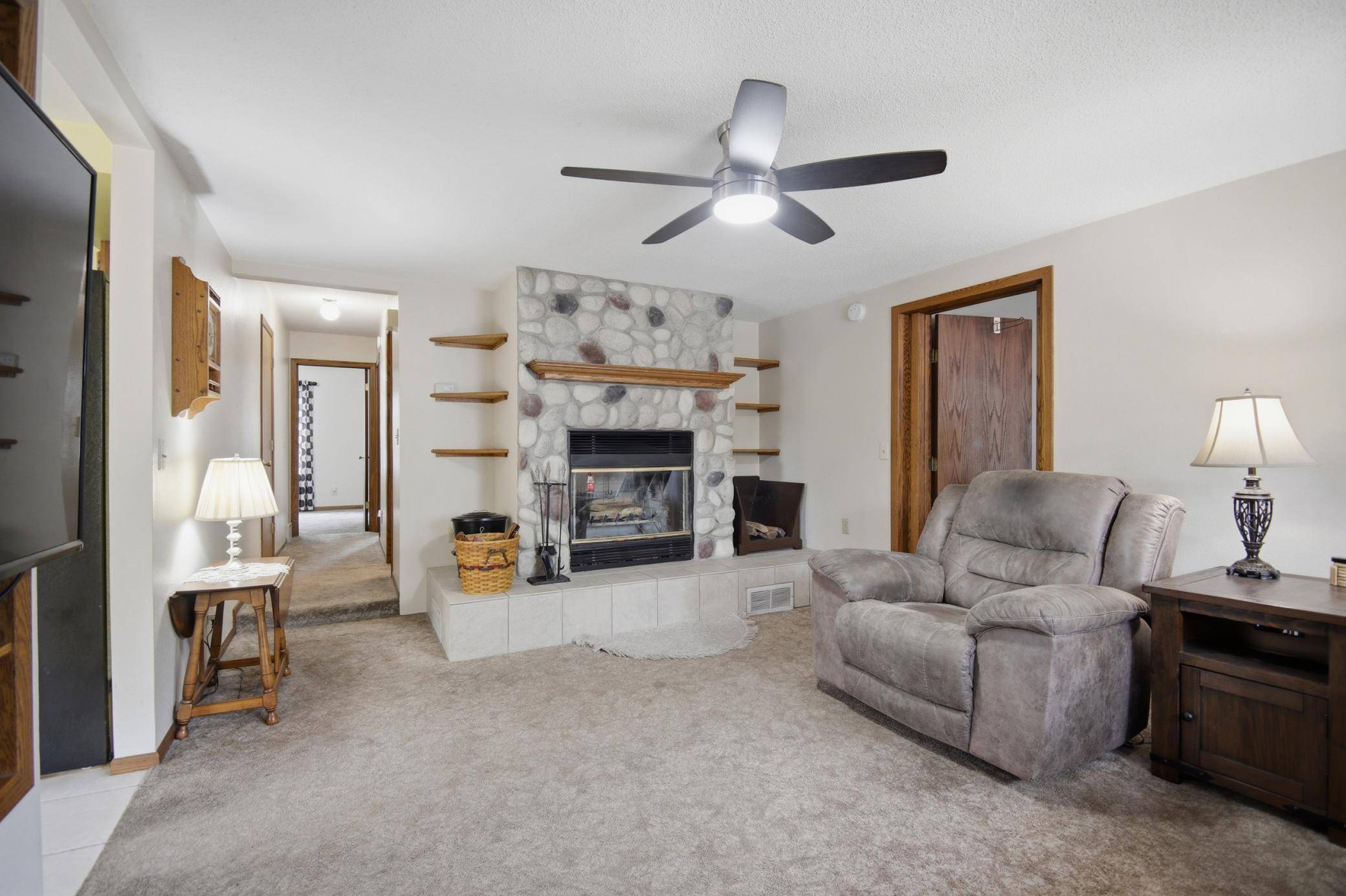 914 13th AVE SE, Austin, MN 55912